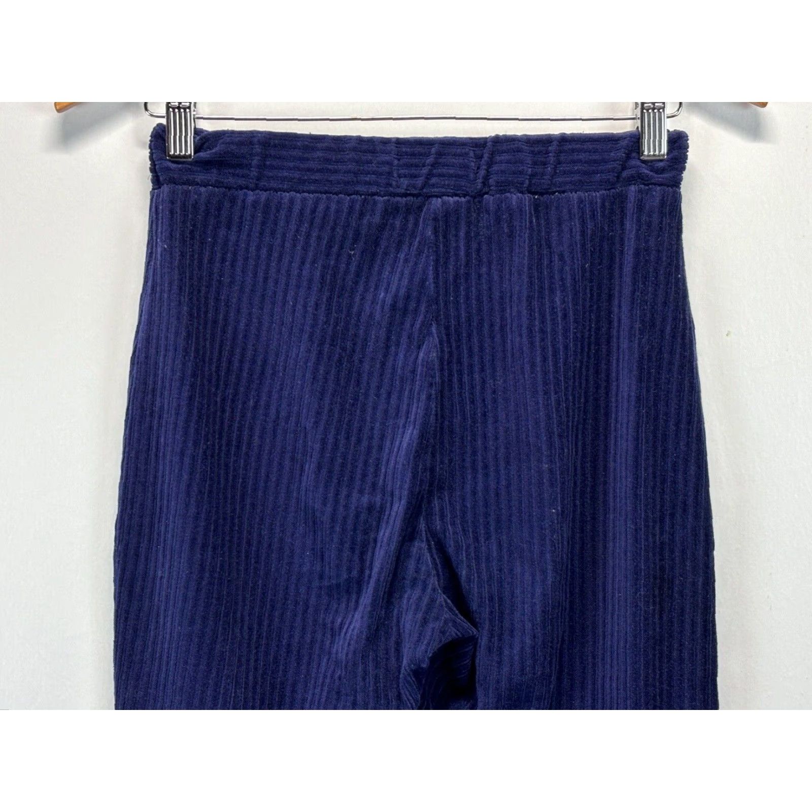 Urban Outfitters VINTAGE? Urban Outfitters Cassidy Velvet Ribbed Kick Flare Pants Size Medium Women Blue Velvet Ribbed Flare M Size 32" / US 10 / IT 46 - 4 Thumbnail