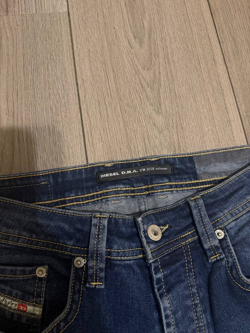 Diesel diesel dna jeans mens size 32 blue distressed Size US 32 / EU 48 - 4 Thumbnail
