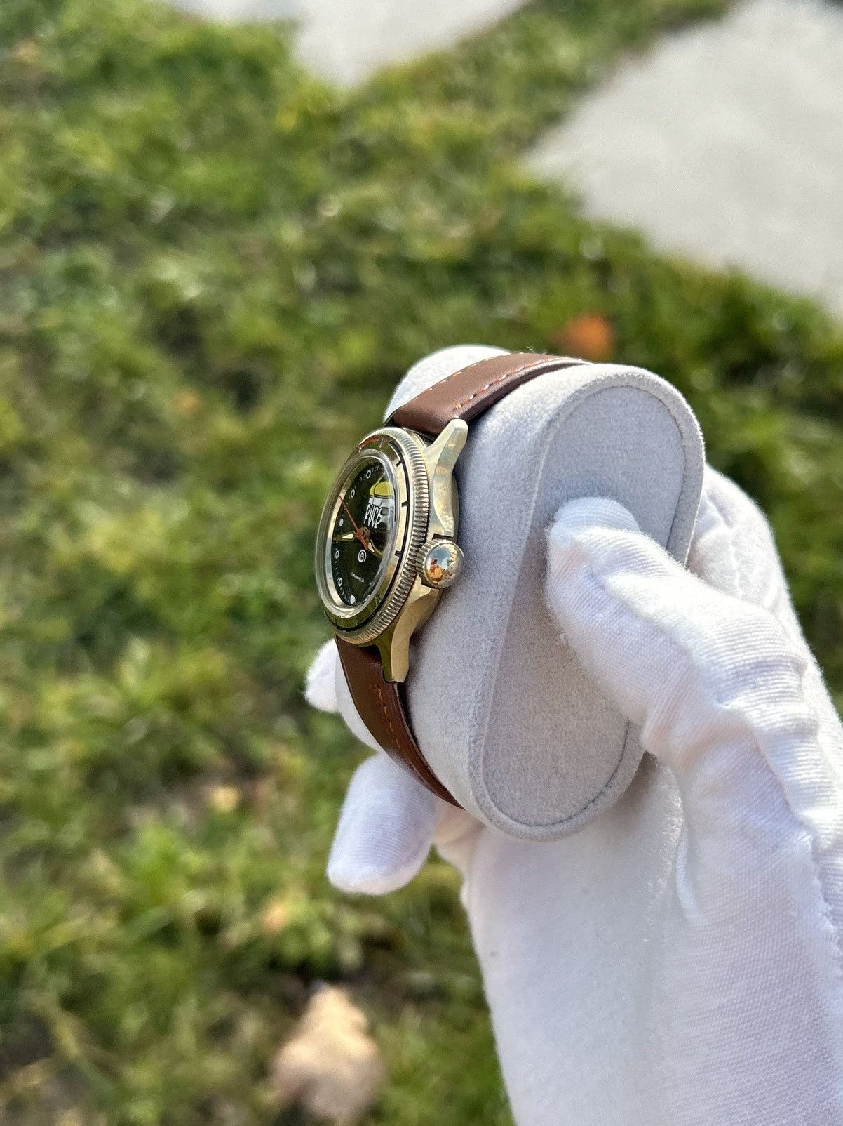 Vintage Vintage Vostok Watch USSR Soviet Mechanical Authentic 1980s Size ONE SIZE - 17 Thumbnail