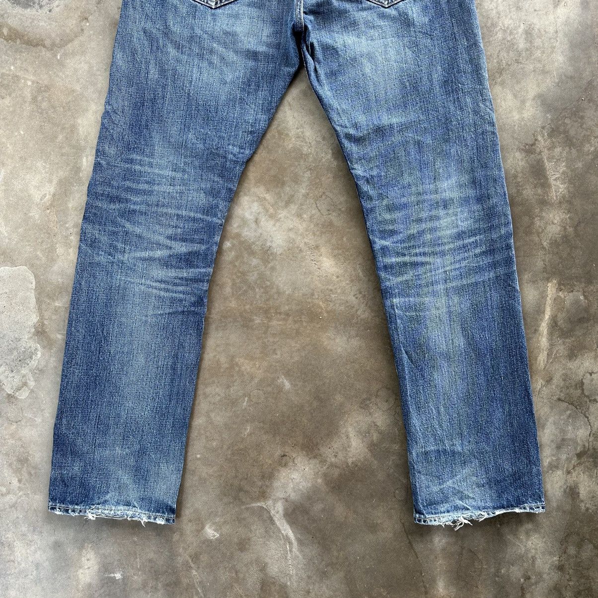 Levi's Vintage Levi’s 501 Distressed Faded Denim Jean Pant W33 Size US 33 - 12 Thumbnail