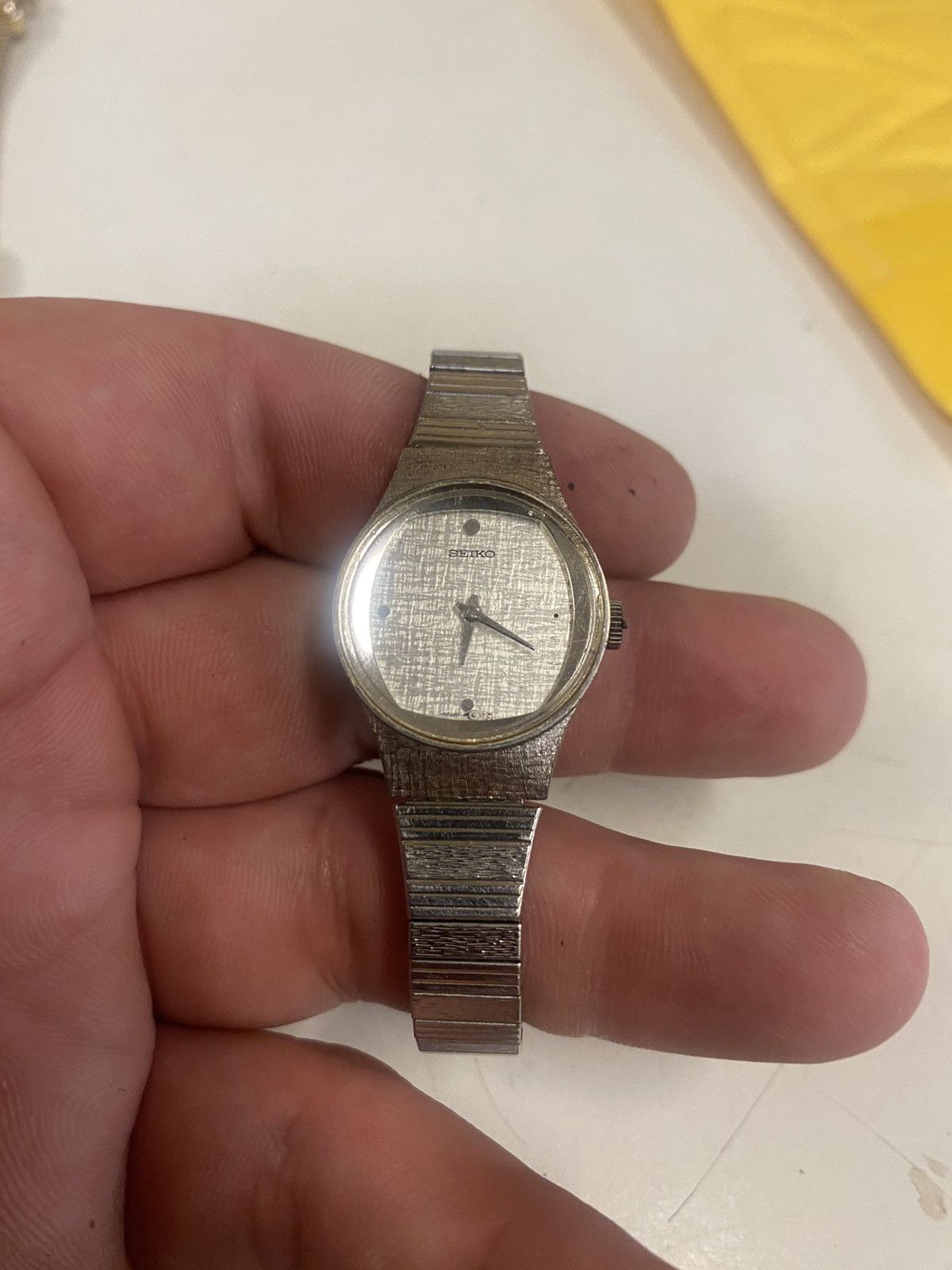 Seiko Vintage Seiko 11-8260 Mechanical Silver Women’s watch! Size ONE SIZE - 4 Thumbnail