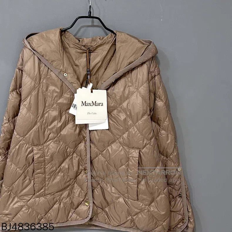 Max Mara Max Mara Quilted Thin Puffer Jacket Size XS / US 0-2 / IT 36-38 - 2 Thumbnail