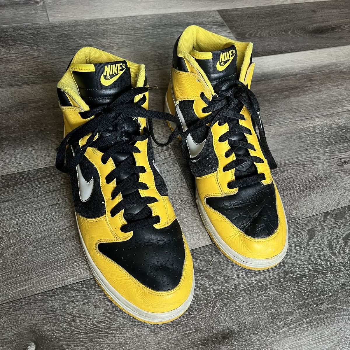 Nike Vintage 2006 Nike Dunk High Maize Taxi Size 11 309432-711 Size US 11 / EU 44 - 2 Thumbnail
