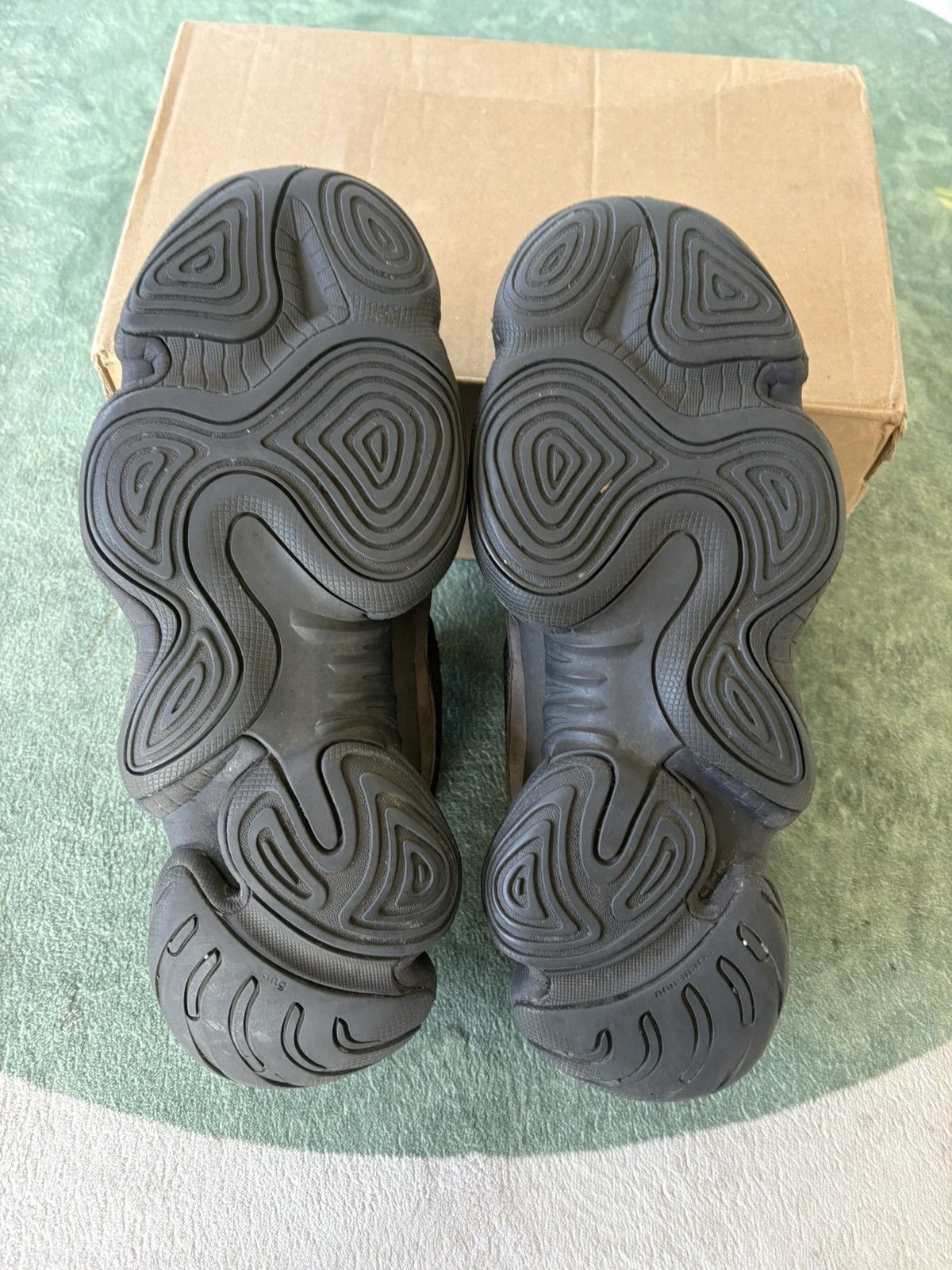 Yeezy Adidas Yeezy Boost 500 Utility Black Size 10.5 Size US 10.5 / EU 43-44 - 3 Thumbnail
