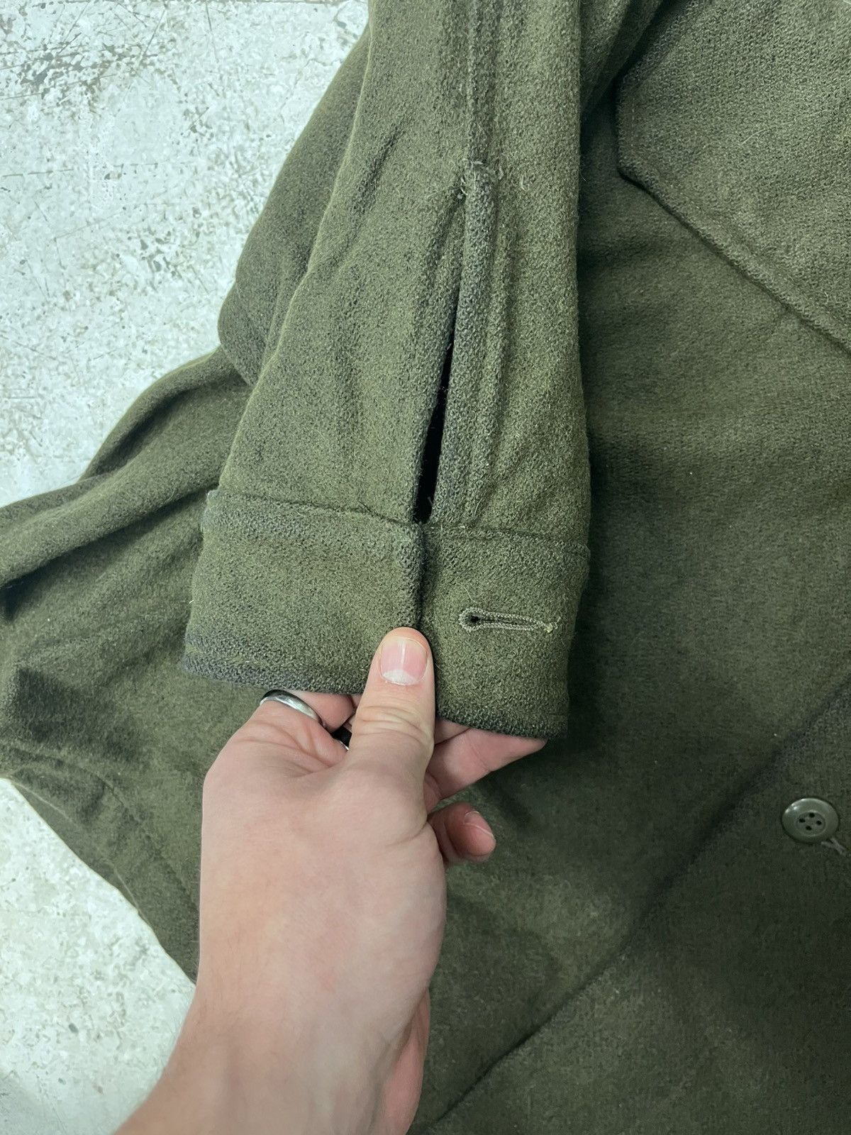 Vintage Vintage military green wool shirt Size US XL / EU 56 / 4 - 5 Thumbnail