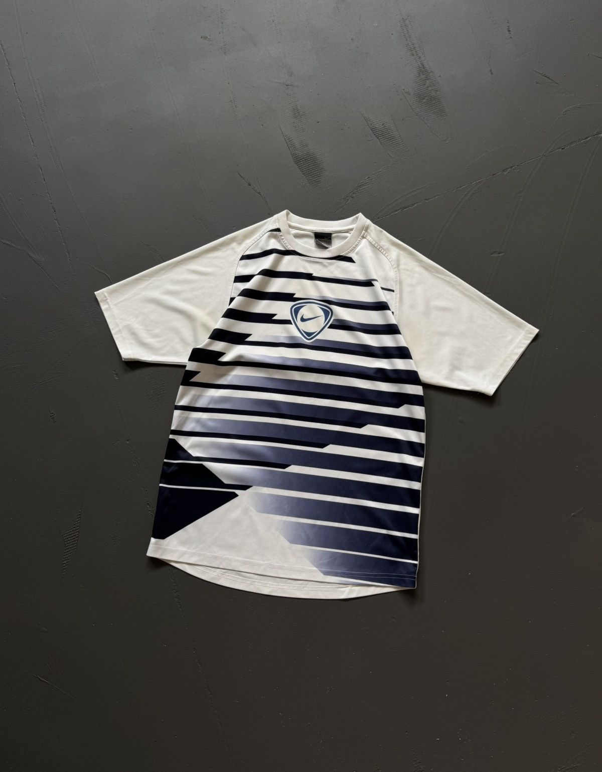 00s Nike Vintage Center Logo Oversize Dri-Fit Drill T-shirt