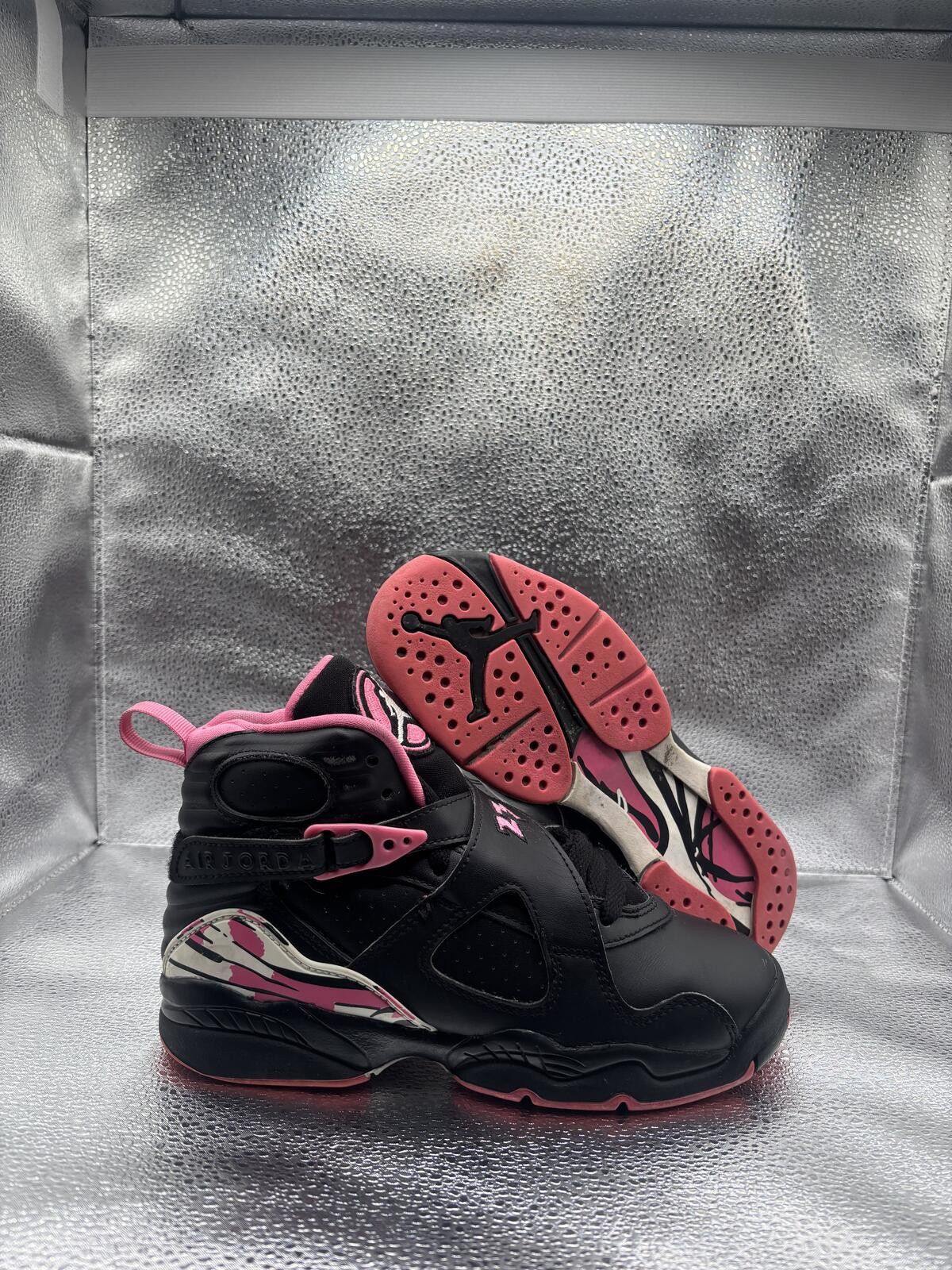 Jordan Brand Air Jordan 8 pinksicle GS Size US 4 / IT 34 - 1 Thumbnail