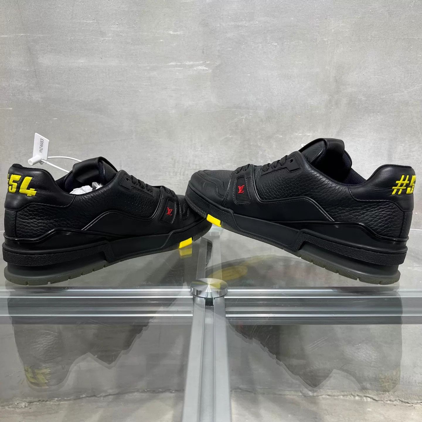 Louis Vuitton Louis Vuitton LV Trainer Black Samurai UK8.5/42.5 Size US 9.5 / EU 42-43 - 5 Thumbnail