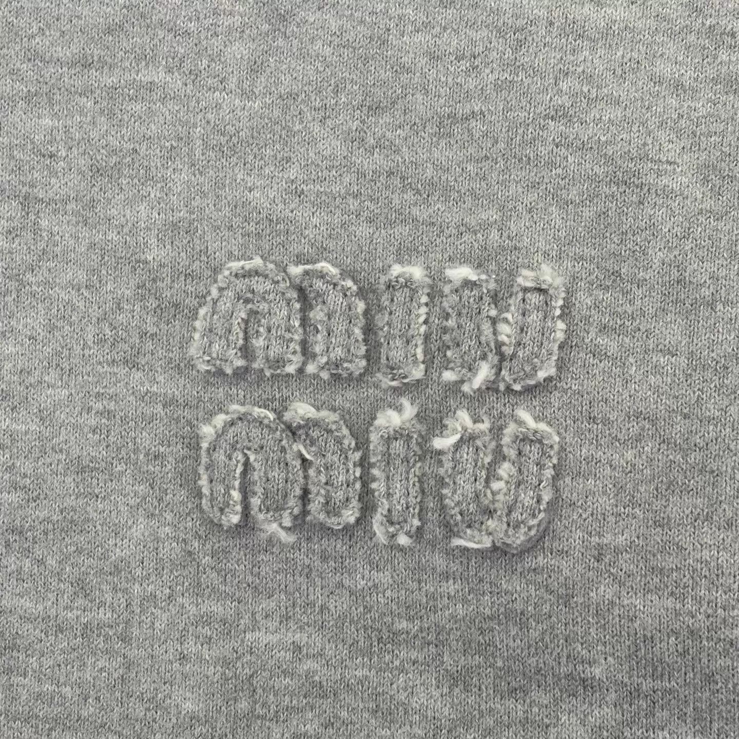 Miu Miu MIU MIU Embroidered Logo Patch Hoodie Gray L NWT Size L / US 10 / IT 46 - 7 Thumbnail