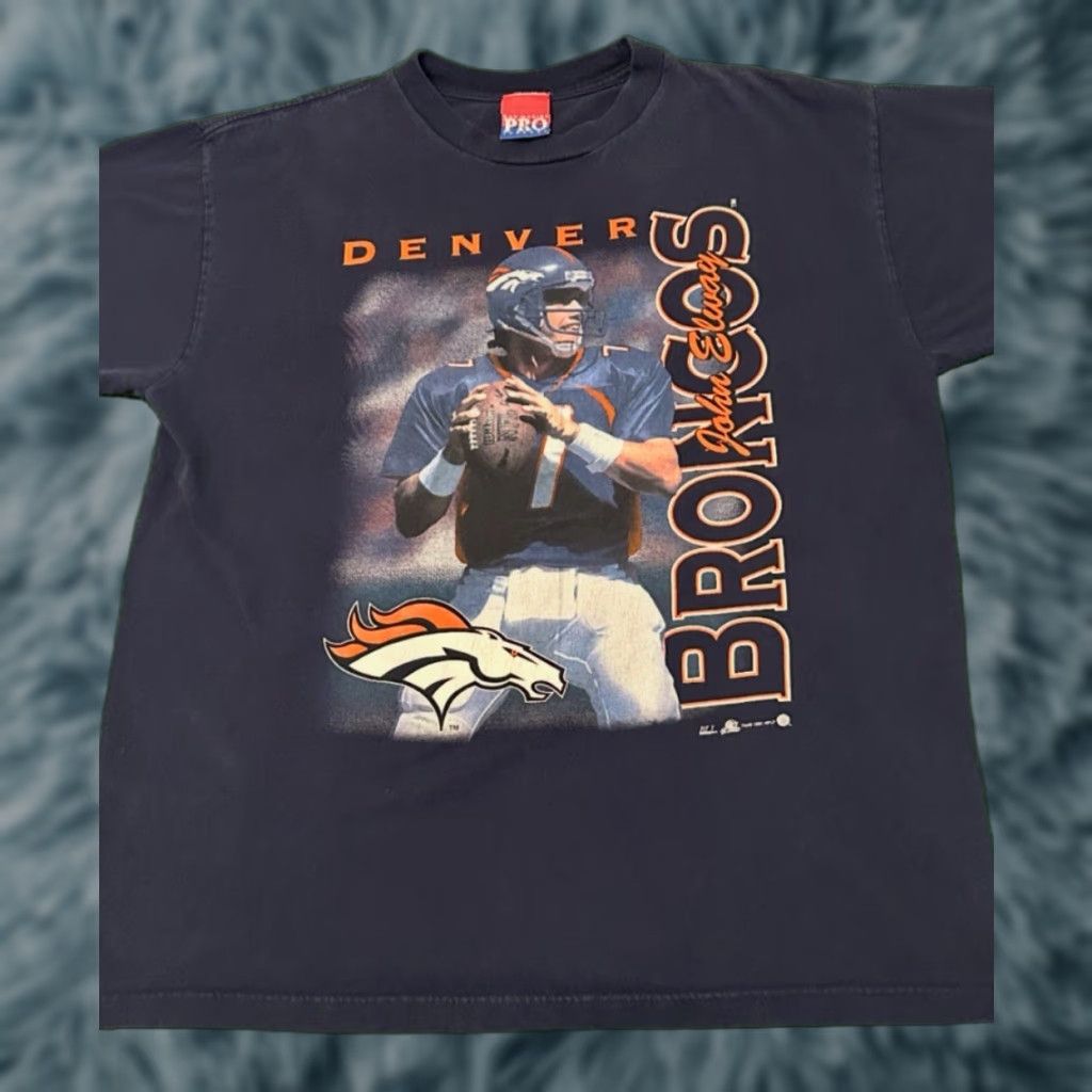 NFL VINTAGE Denver Broncos John Elway NFL 1997 VTG Shirt Mens XL Blue 90s Football Sports T-Shirt Mens Size US XL / EU 56 / 4 - 1 Thumbnail