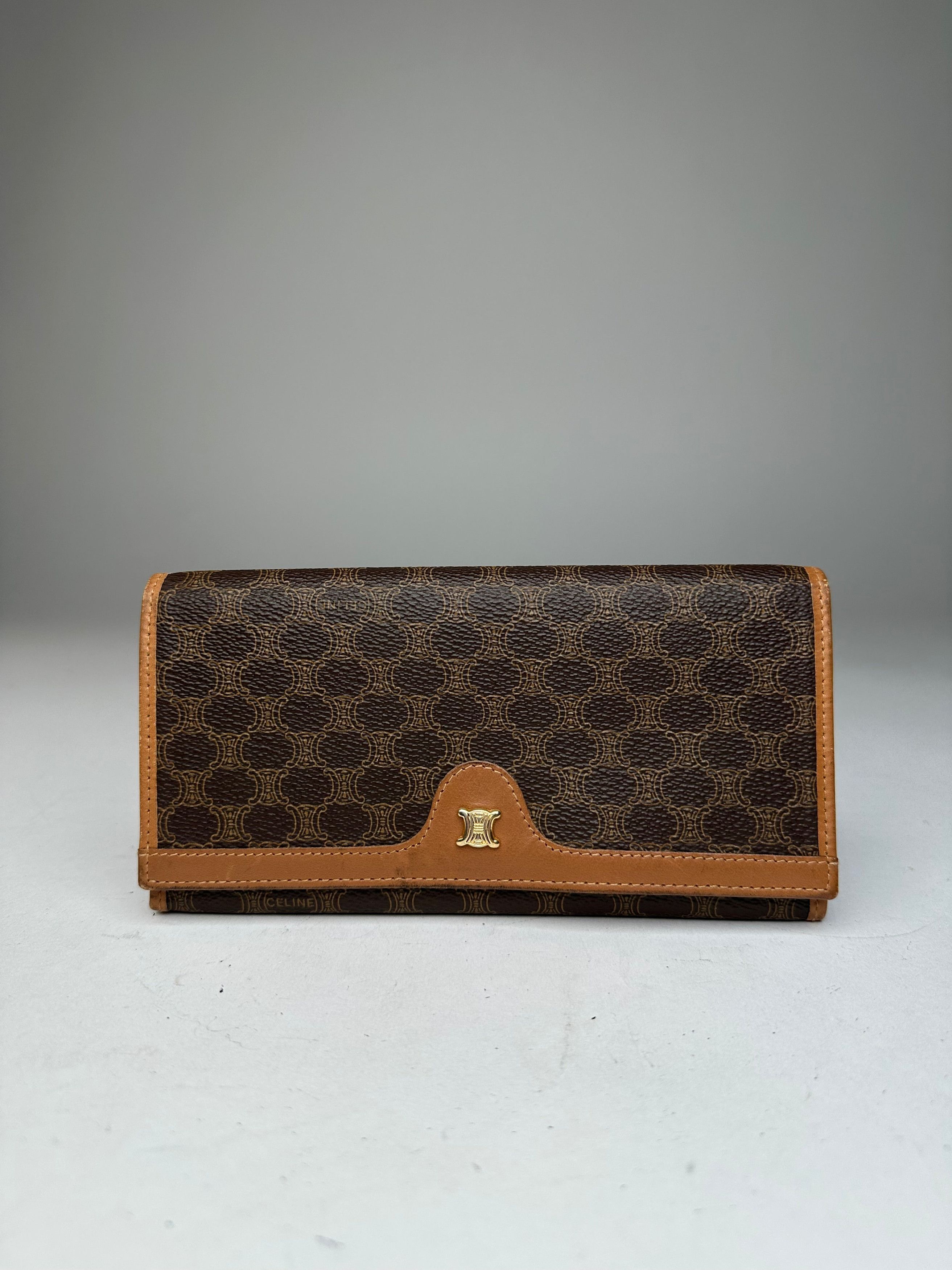 Celine Vintage Paris Triomphe Monogram Leather Wallet Btown Size ONE SIZE - 1 Thumbnail