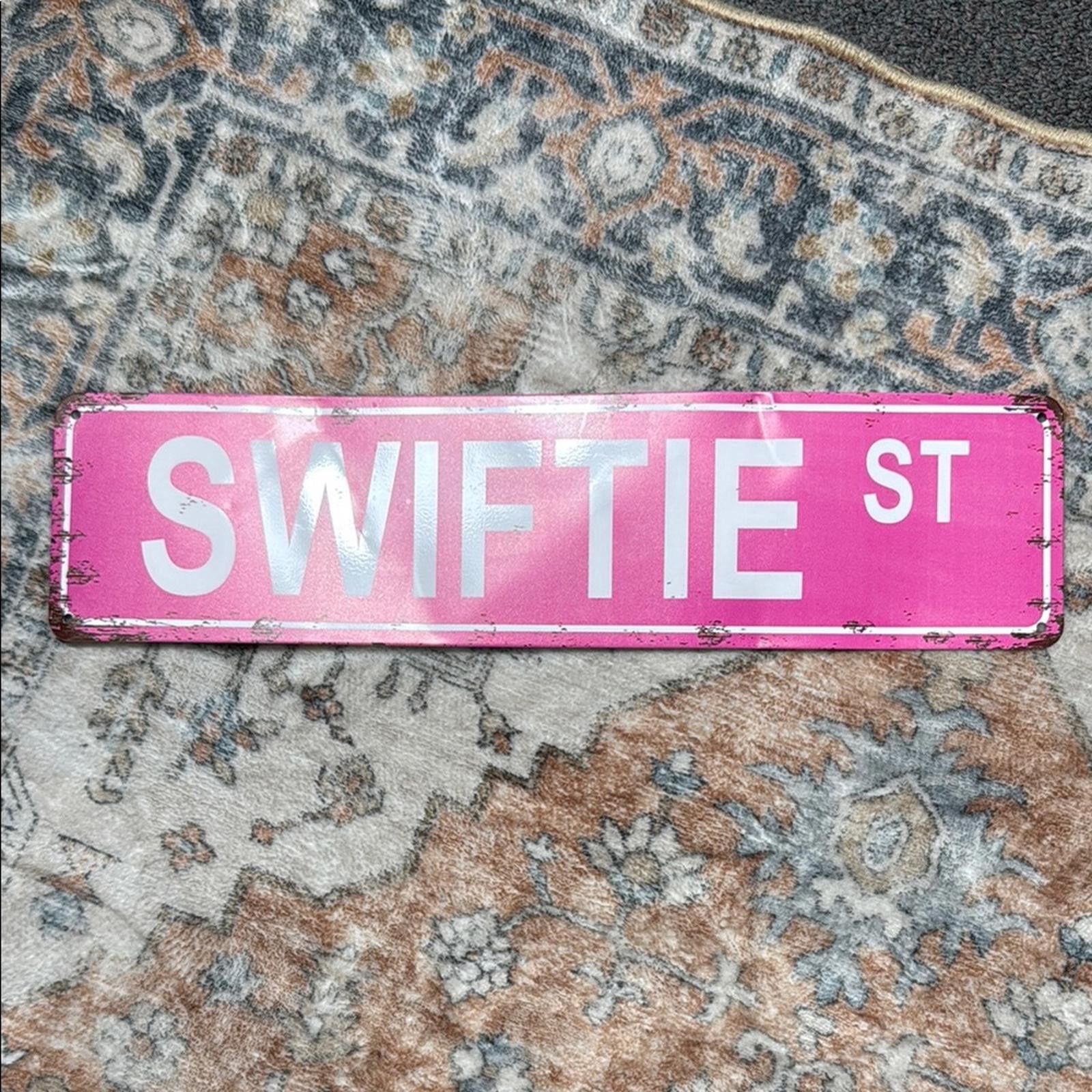 Designer Swiftie Street Sign - Pink Wall Decor Size ONE SIZE - 1 Preview