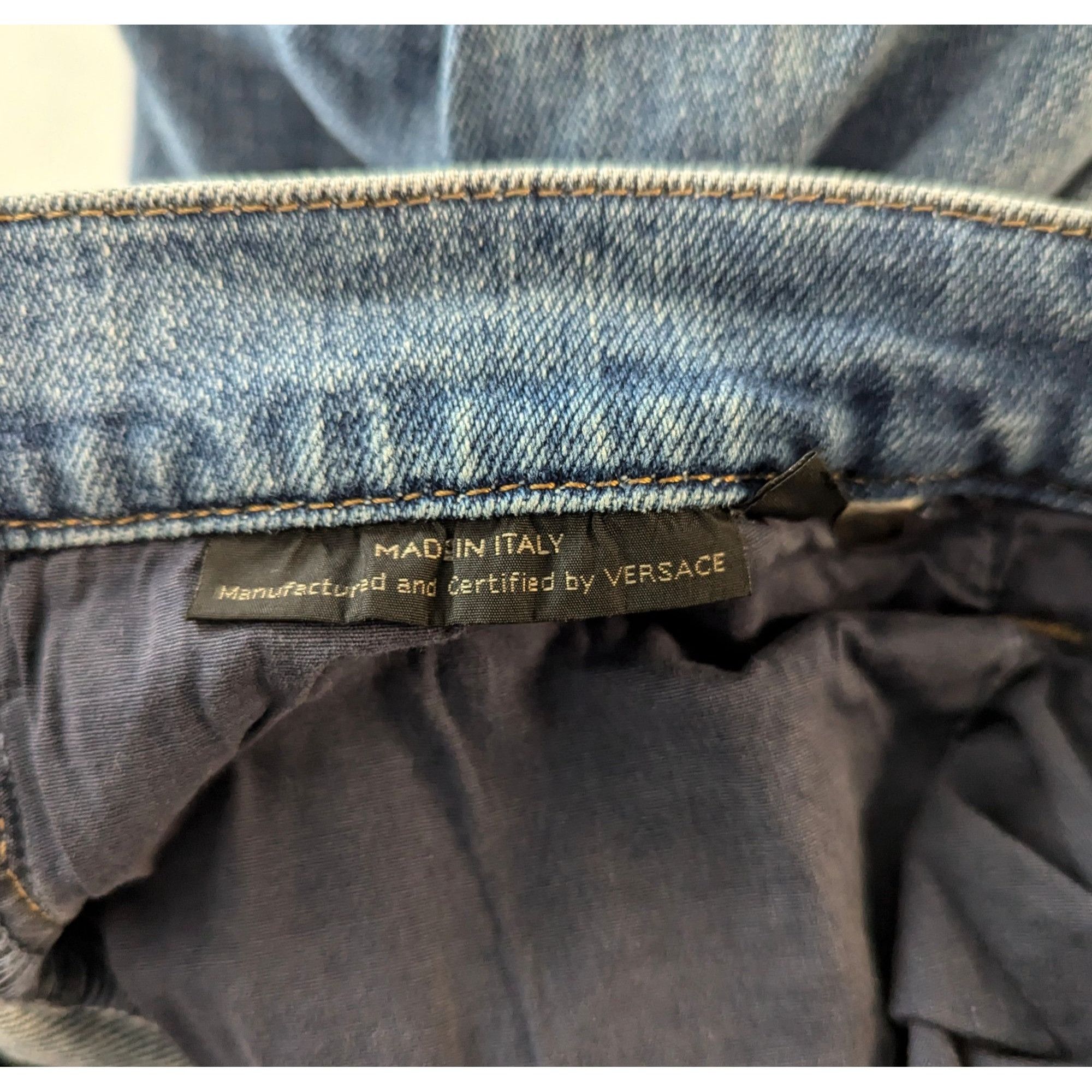 Versace Versace Women's Embroidered Jeans 28 Authentic Made In Italy Size 28" / US 6 / IT 42 - 2 Thumbnail