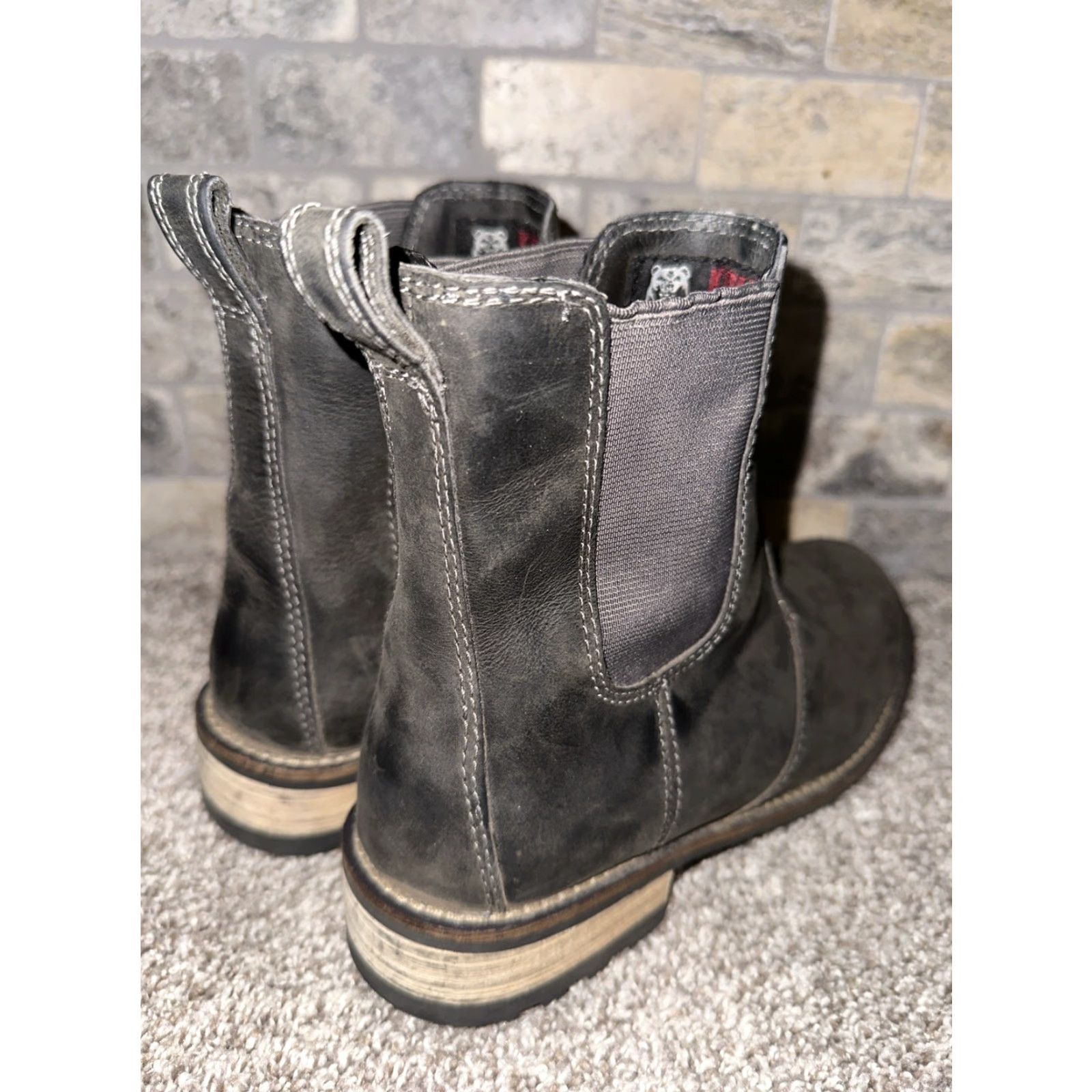 Vintage VINTAGE KODIAK CHUKKA STYLE Gray Womens Slip On Ankle Boots Size 7 Canada Leather Boot Size US 7 / IT 37 - 4 Thumbnail