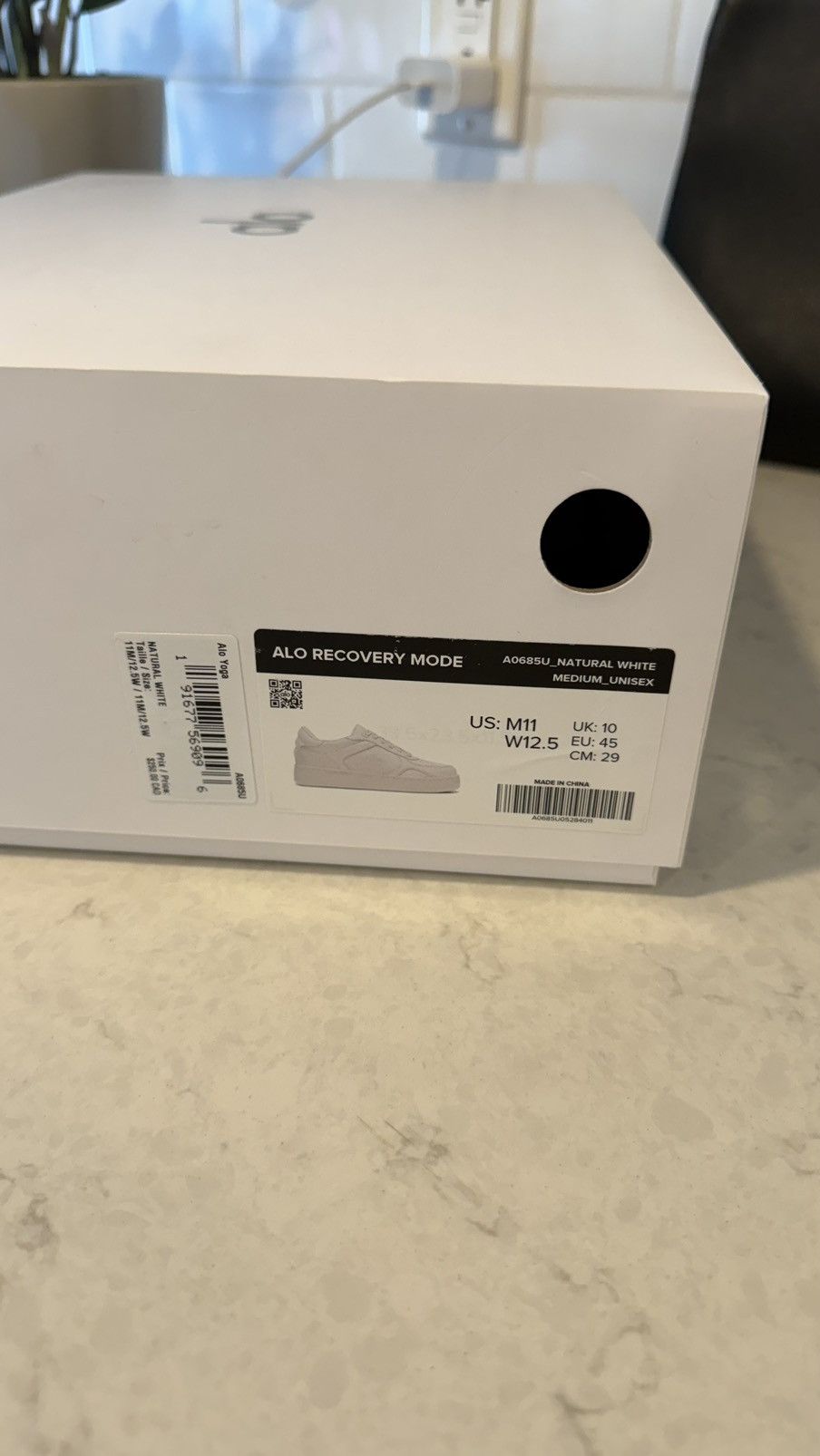 Alo Alo recovery shoe Size US 11 / EU 44 - 10 Thumbnail