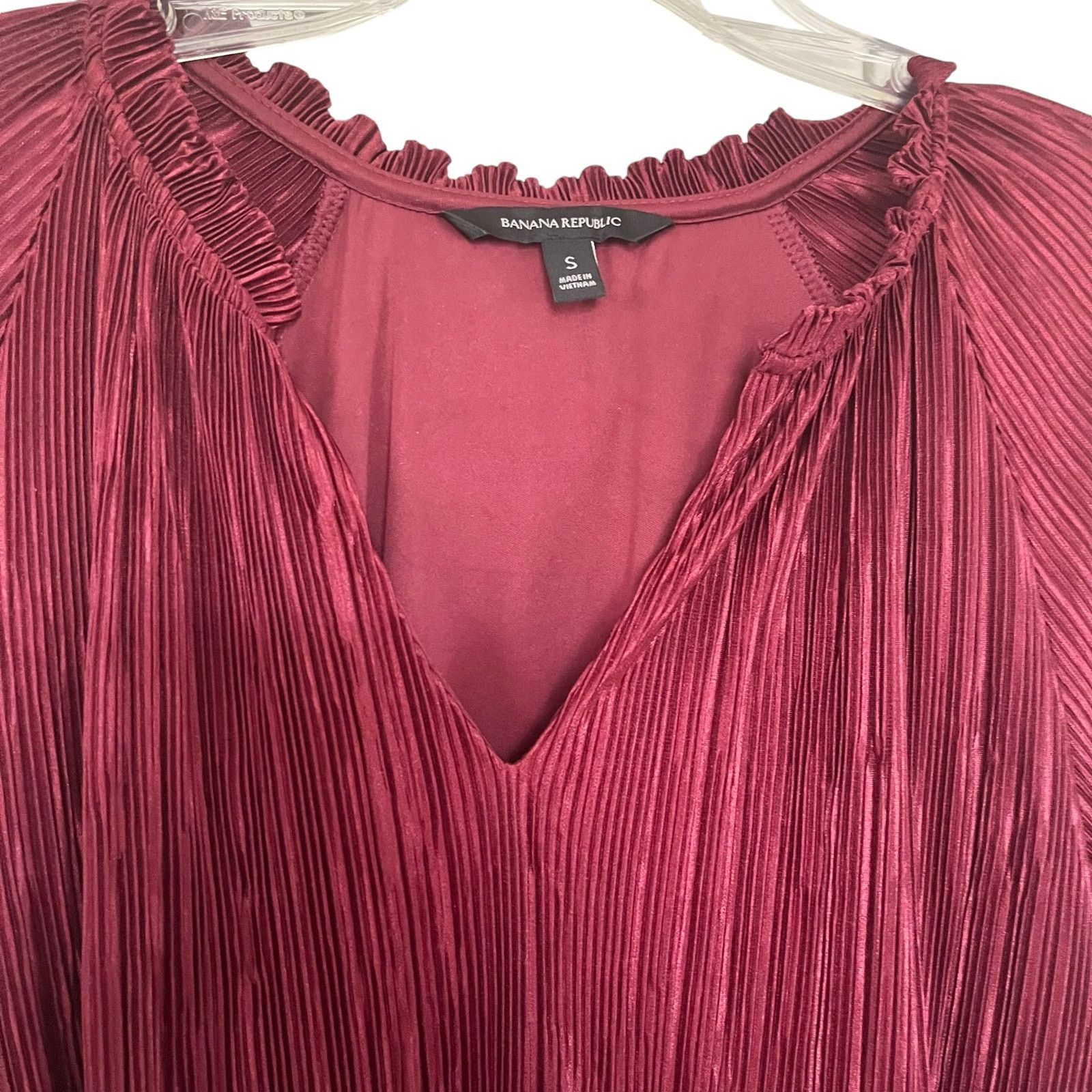 Banana Republic Banana Republic Burgundy Long Sleeve Plisse Pleated Dress Size S / US 4 / IT 40 - 3 Thumbnail