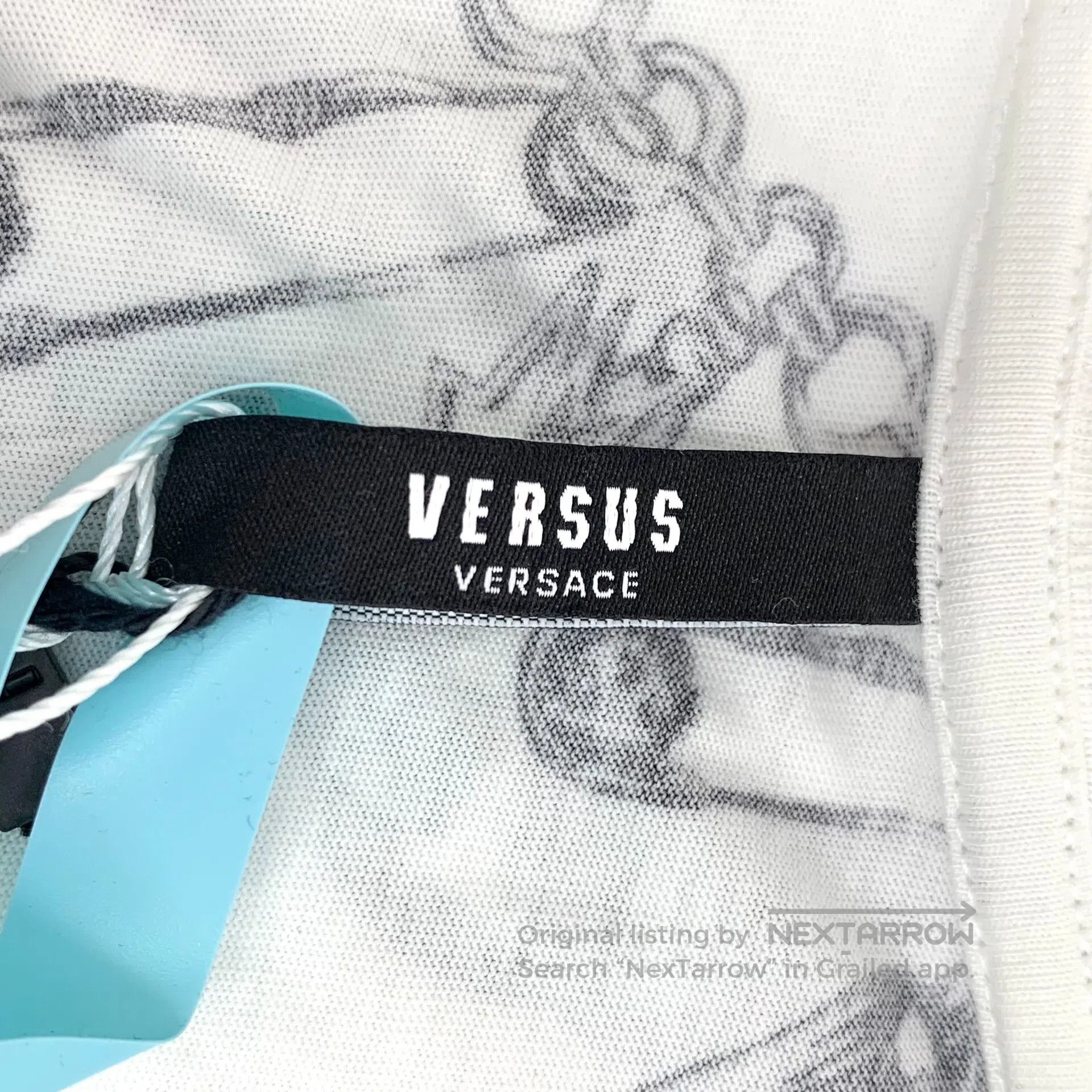 Versace Versace White Chain Printed Cotton Round Neck Short Sleeve Size US M / EU 48-50 / 2 - 5 Thumbnail