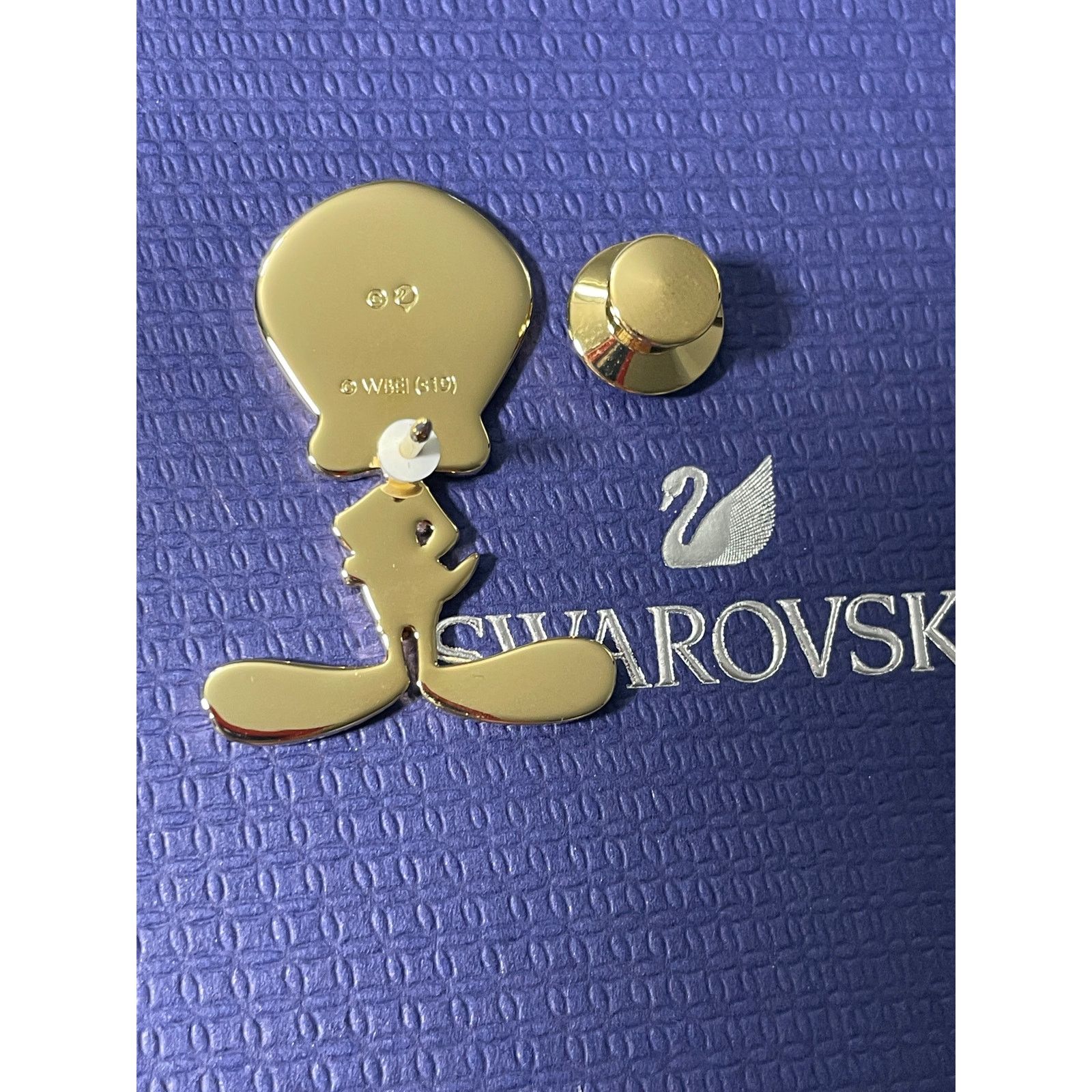 Swarovski Swarovski Tweety Tie PIN Looney Tunes new Size ONE SIZE - 4 Thumbnail