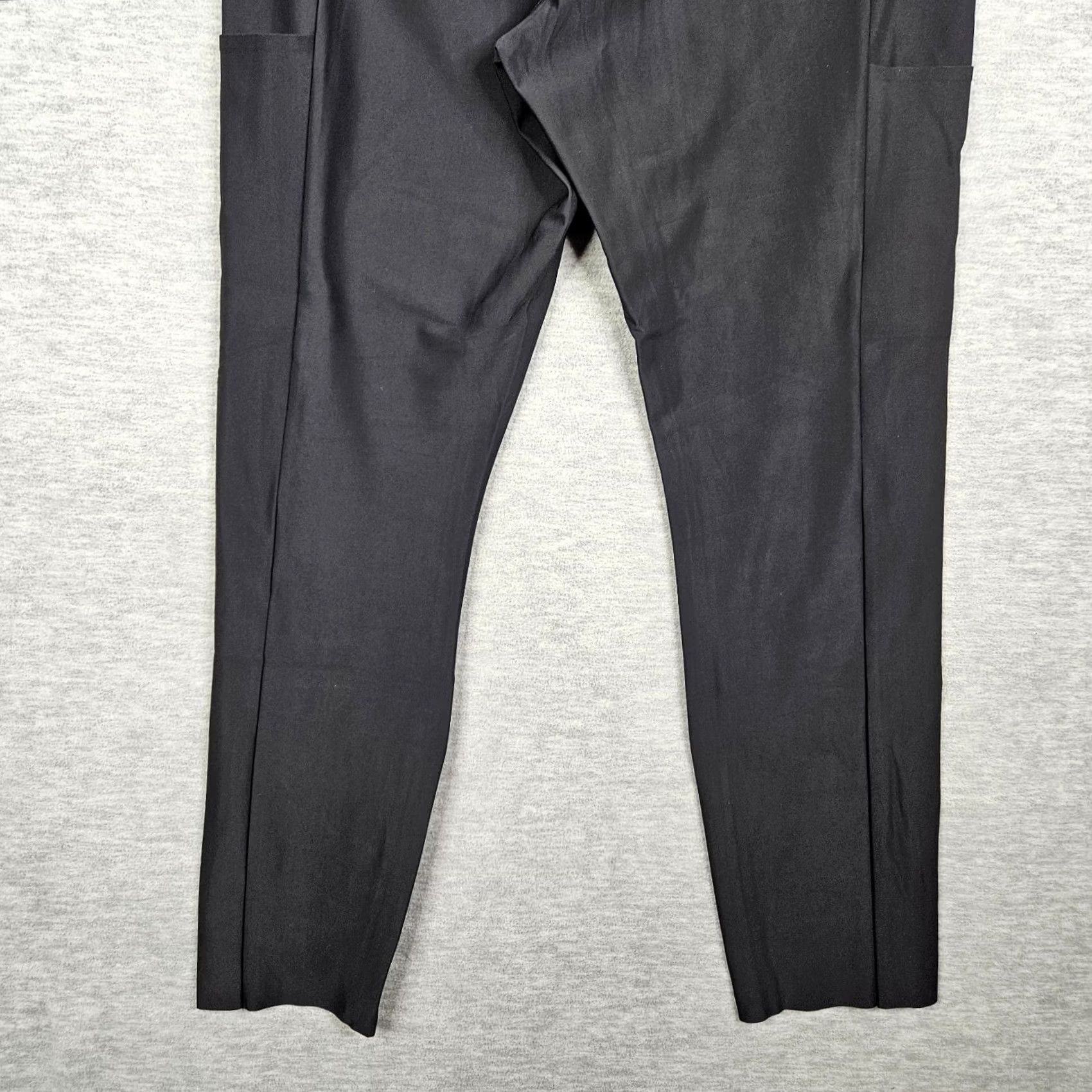 Athleta Athleta Women's Side Pocket Ankle Zipper Pant In Black Size 8 Size 30" / US 8 / IT 44 - 4 Thumbnail
