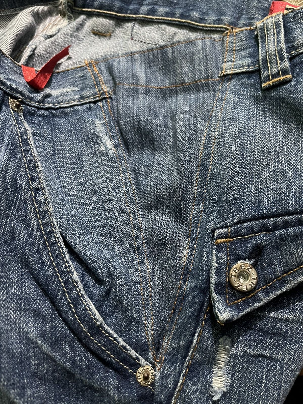 Levi's Vintage Clothing SUPER RARE VINTAGE TREZ Size US 30 / EU 46 - 9 Thumbnail