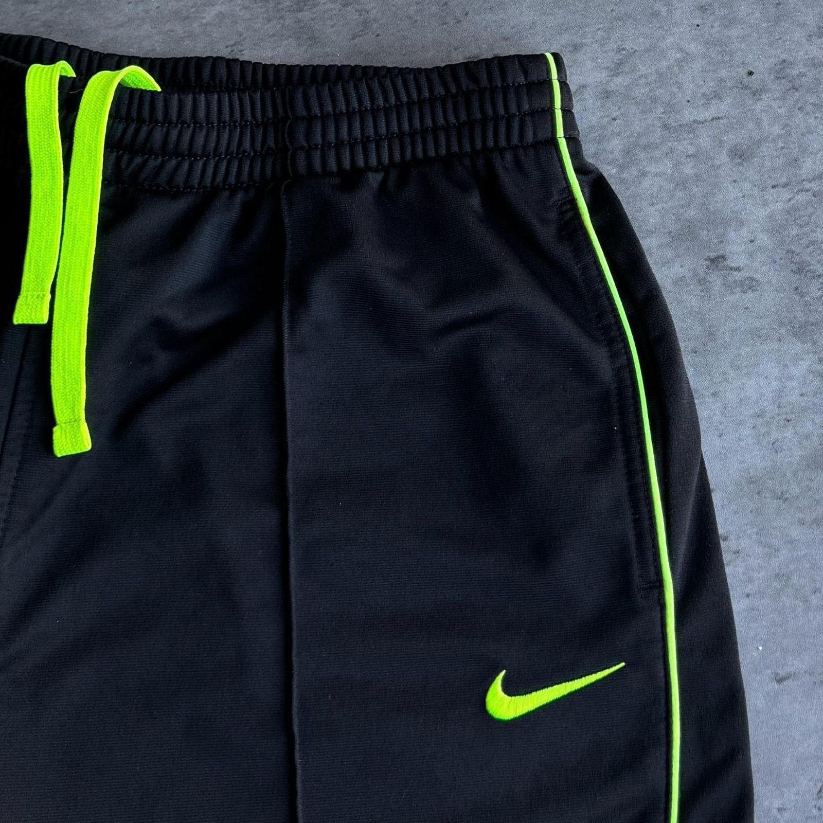 Nike × Nike ACG Vintage Y2K Nike Black & Volt Grunge Opium Sweatpants Size US 32 / EU 48 - 3 Thumbnail