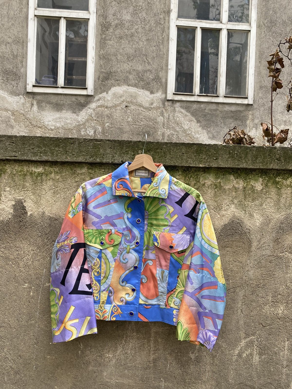 Versace × Vintage Archive Run Away Gianni Versace Silk Oveprinted Light Jacket Size L / US 10 / IT 46 - 1 Thumbnail