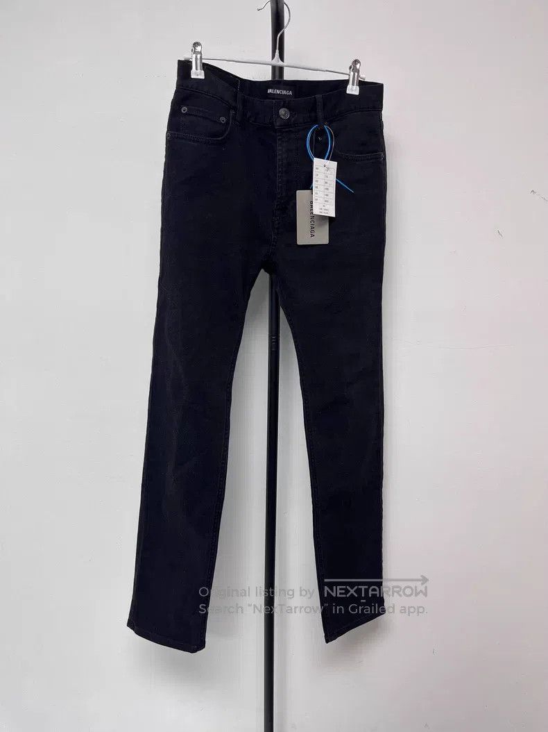 Balenciaga Balenciaga Waist Logo Patch Slim Fit Denim Long Pants Size US 30 / EU 46 - 1 Thumbnail