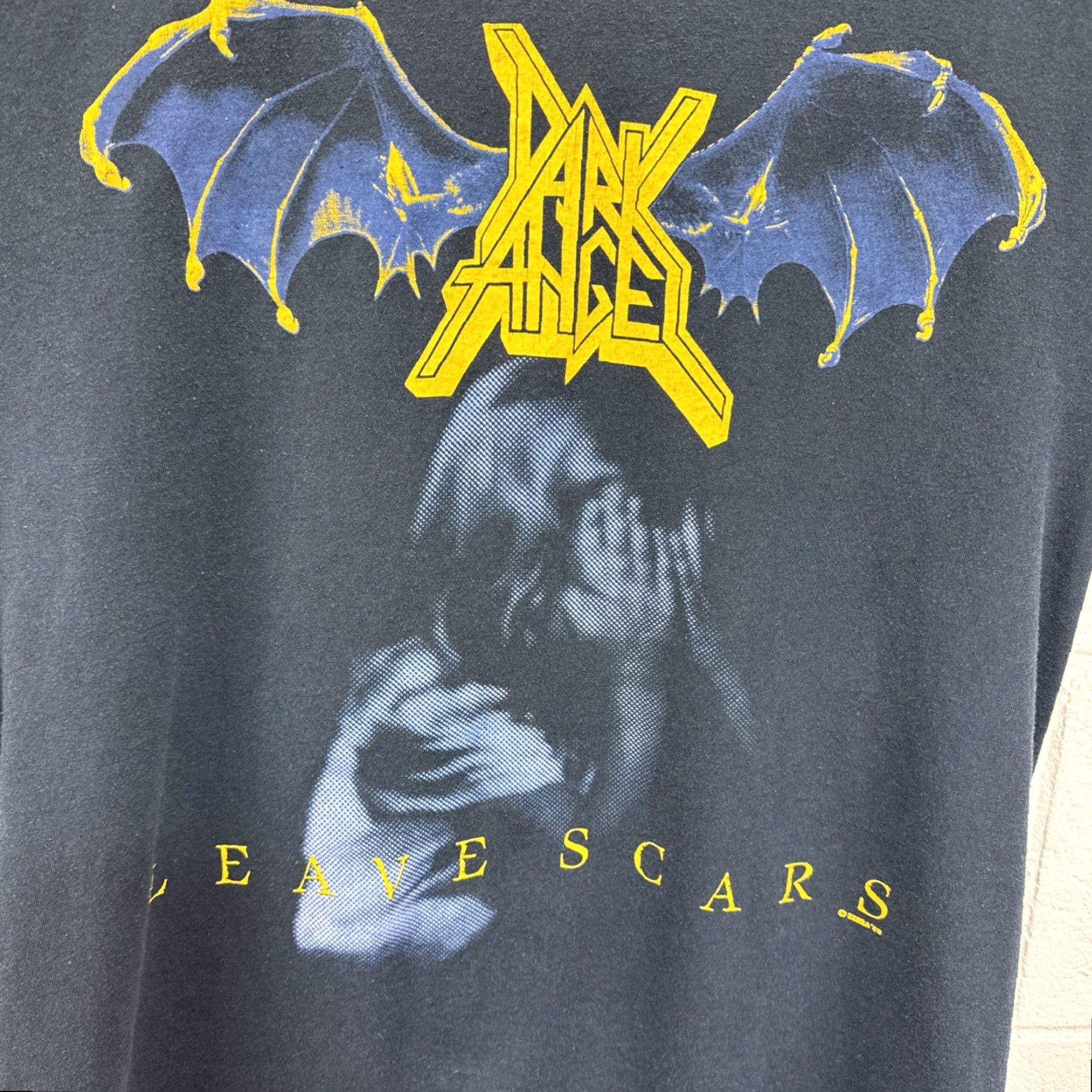 Vintage VINTAGE Dark Angel Leave Scars T Shirt L Black Unisex 80s Thrash Metal Screen Stars Goth Shirt Mens/Womens Size US L / EU 52-54 / 3 - 2 Thumbnail