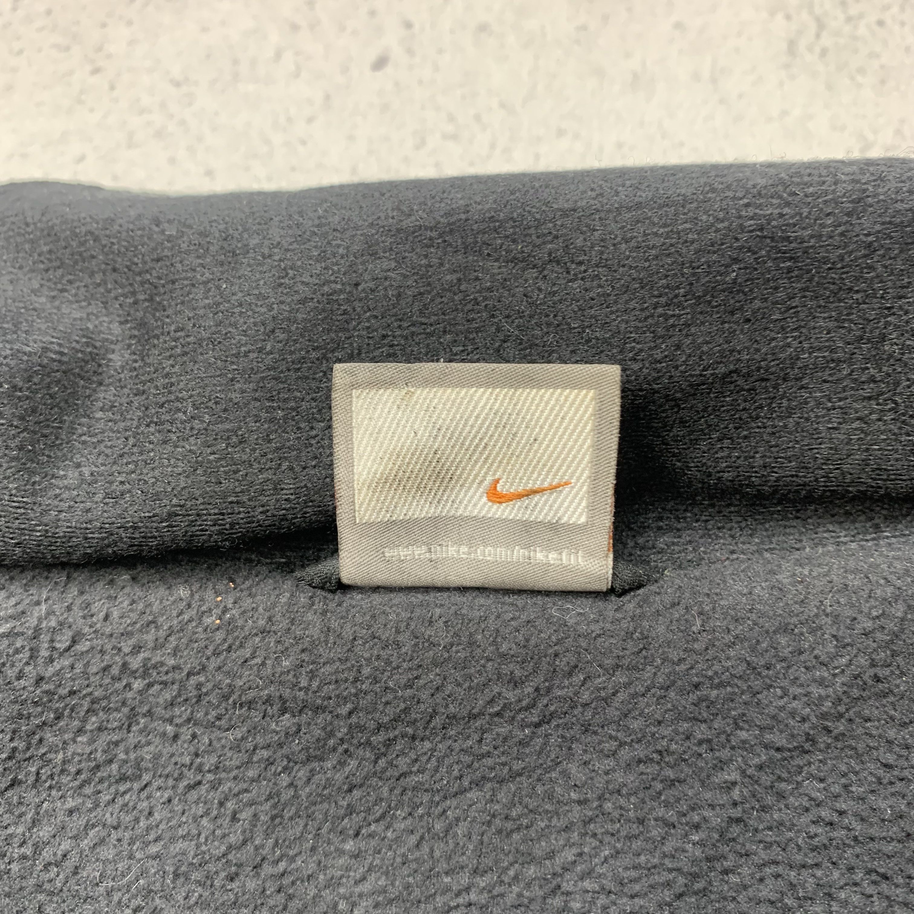Nike Vintage Nike Juventus Puffer Jacket Size US L / EU 52-54 / 3 - 12 Thumbnail