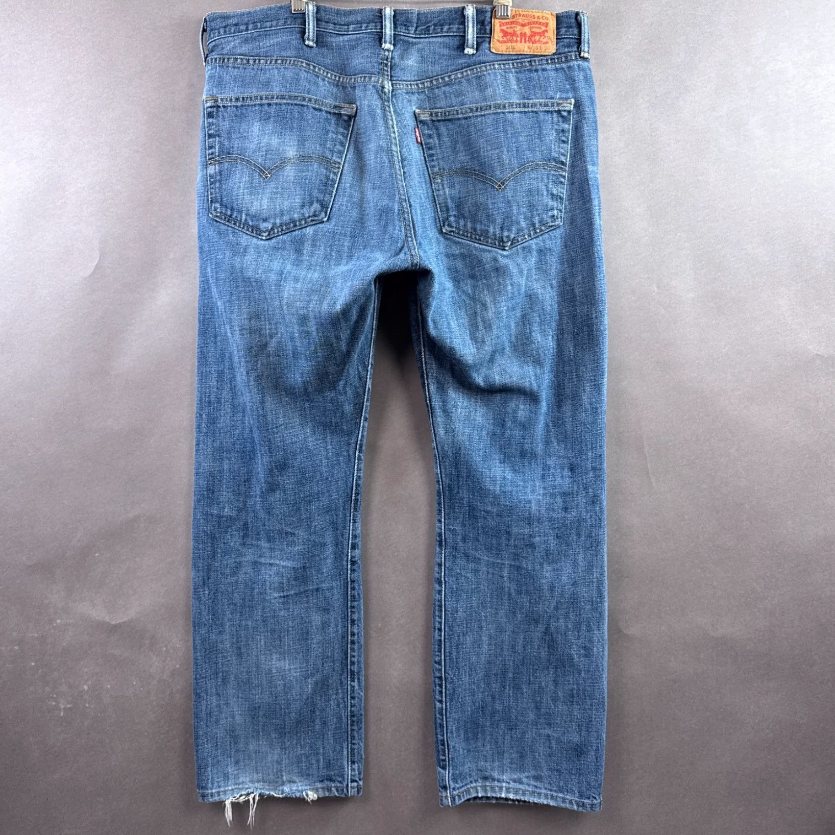 Levi's VINTAGE Levis 501 Jeans Men Blue Button Fly Denim Pants Thrashed Faded Washed Out 501 Series Regular 38x30 Mens Jeans Size US 38 / EU 54 - 4 Thumbnail