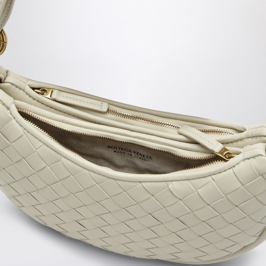 Bottega Veneta o1d2blof0824 Size: OS / Messenger Bag in Ivory Size ONE SIZE - 4 Thumbnail