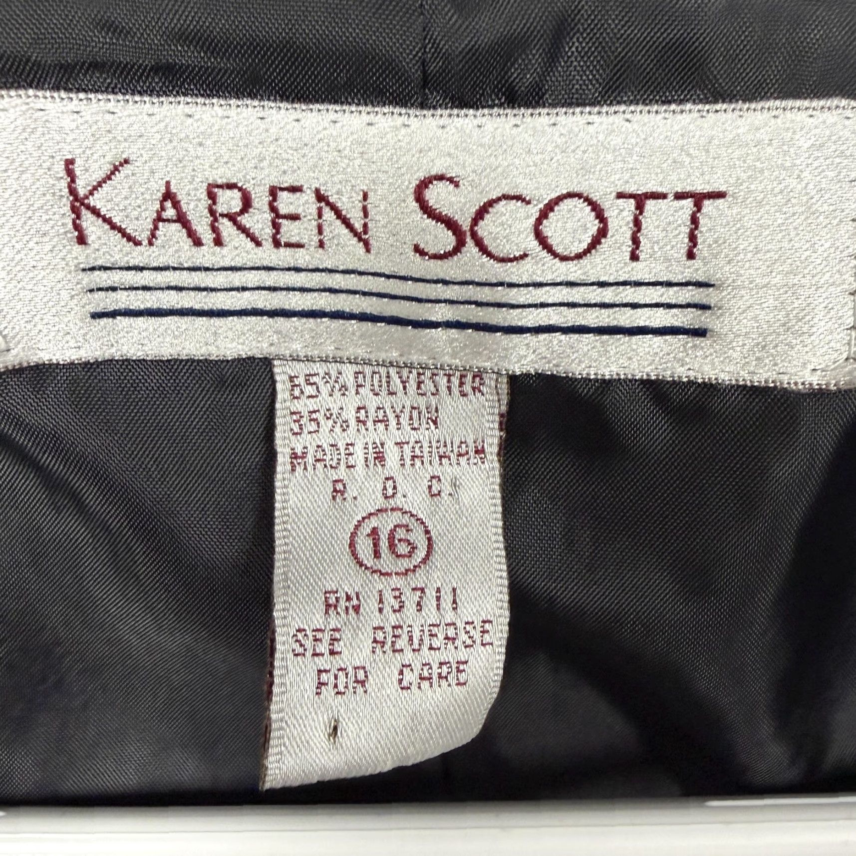 Vintage VINTAGE Karen Scott Sheath Dress 16 Gray Pinstripe Sleeveless V-Neck Knee Length Office Business Women Mensines? Size XXL / US 16-18 / IT 52-54 - 6 Thumbnail