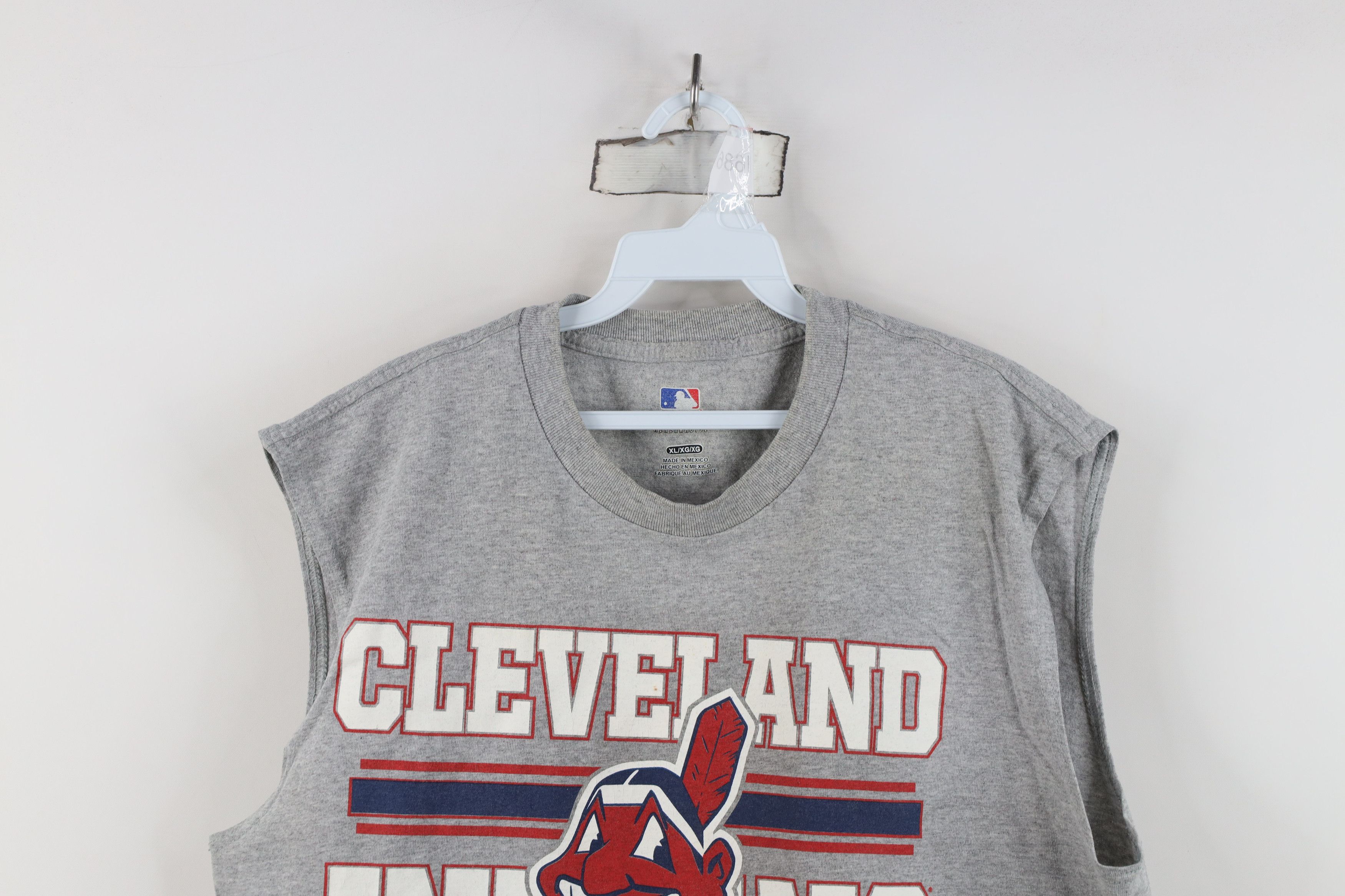 Vintage Vintage Y2K Chief Cleveland Indians Baseball Muscle T-Shirt Size US XL / EU 56 / 4 - 2 Thumbnail