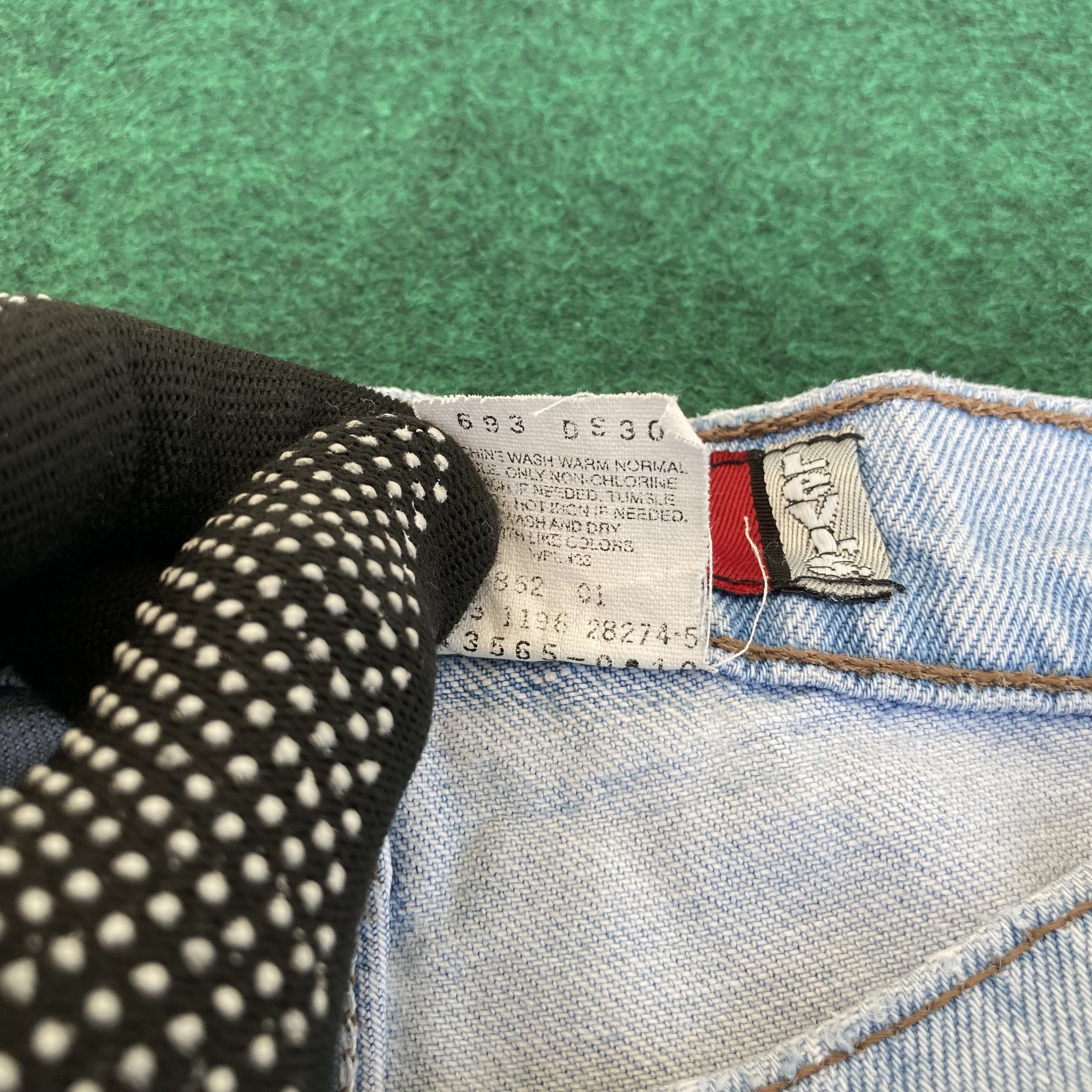 Levi's × Vintage Vtg Levis Silvertab Loose Baggy Sz 33 90s Ripped 90s Jeans Size US 33 - 6 Thumbnail