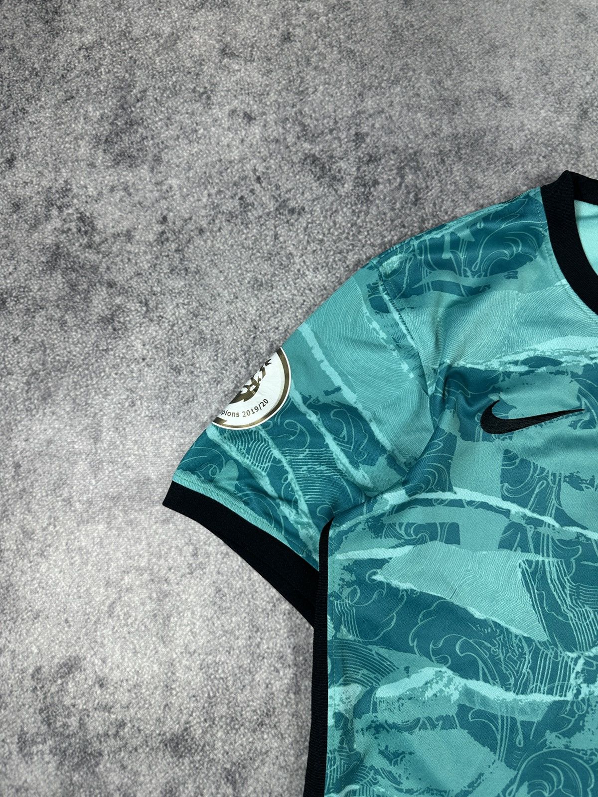 Nike Nike Liverpool 14 Henderson soccer jersey Streetwear rare M Size US M / EU 48-50 / 2 - 5 Thumbnail