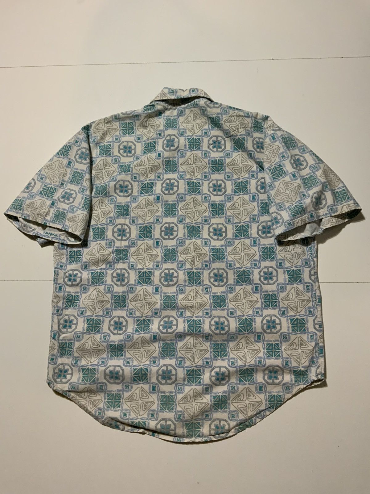 Quiksilver × Vintage VTG 80s 90s Quiksilver Geometric Tribal Surf Hawaiian Shirt Size US XL / EU 56 / 4 - 2 Thumbnail
