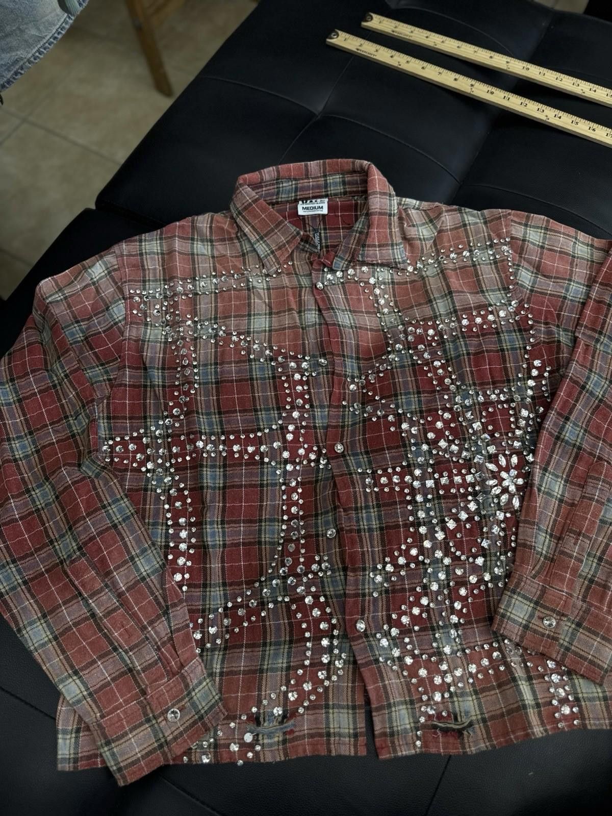 Vale Vale Forever Valley Dreams Full Crystal Stone Flannel (M) Size US M / EU 48-50 / 2 - 3 Thumbnail