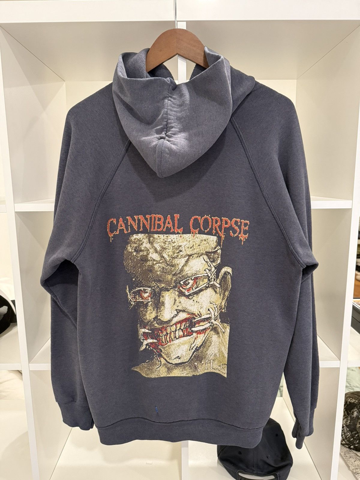 Band Tees 1996 Cannibal Corpse Vile Release Hoodie Size US XL / EU 56 / 4 - 1 Thumbnail