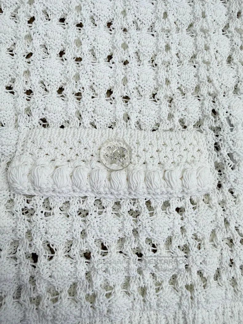 Chanel Chanel White hollow knitted cardigan coat Size M / US 6-8 / IT 42-44 - 4 Thumbnail