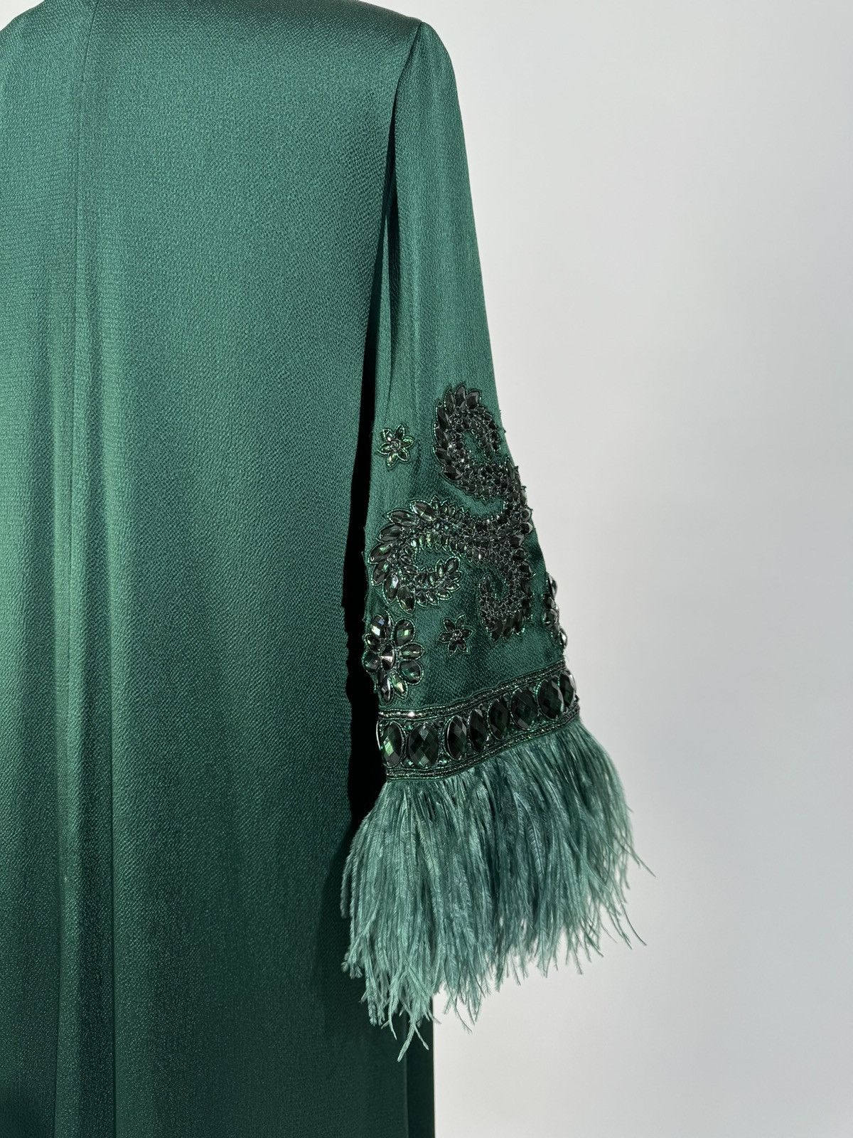 Other US 8 Andrew GN Crystal-Embellished Feather-Trim Gown Size M / US 6-8 / IT 42-44 - 7 Thumbnail