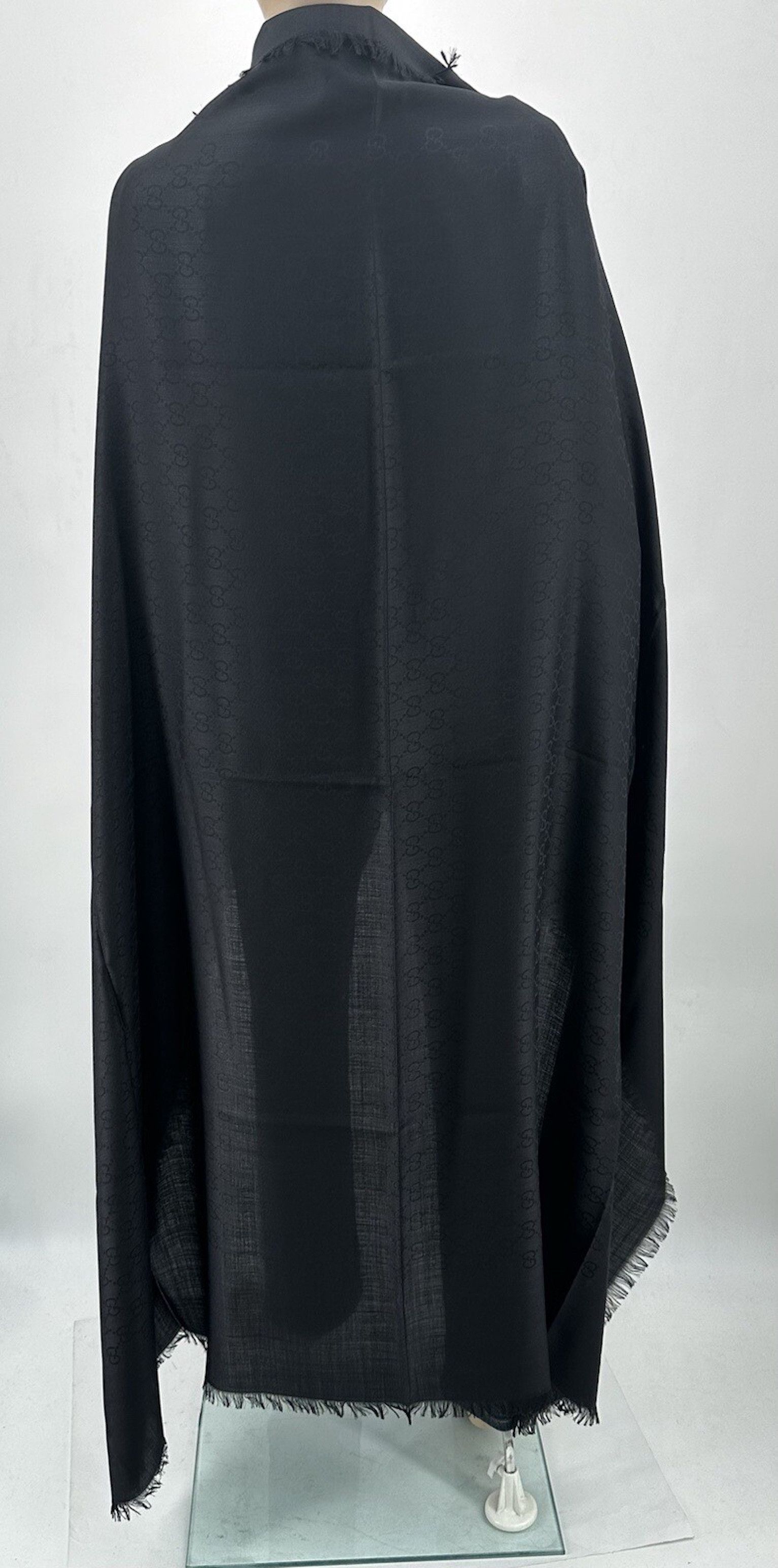 Gucci Size-135x135cm New Gucci Scarves Size ONE SIZE - 4 Thumbnail