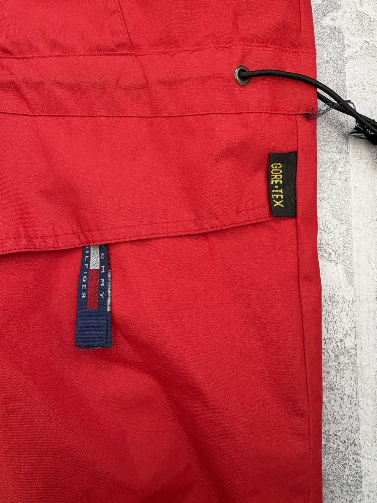 Tommy Hilfiger Vintage Tommy Hilfiger Gore-Tex Rain Jacket Size US L / EU 52-54 / 3 - 3 Thumbnail