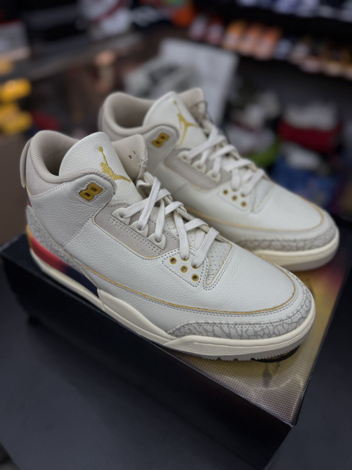 Jordan Brand Jordan 3 J Balvin Sunset (FN0344-901) Size 10 (NEW) Size US 10 / EU 43 - 4 Thumbnail