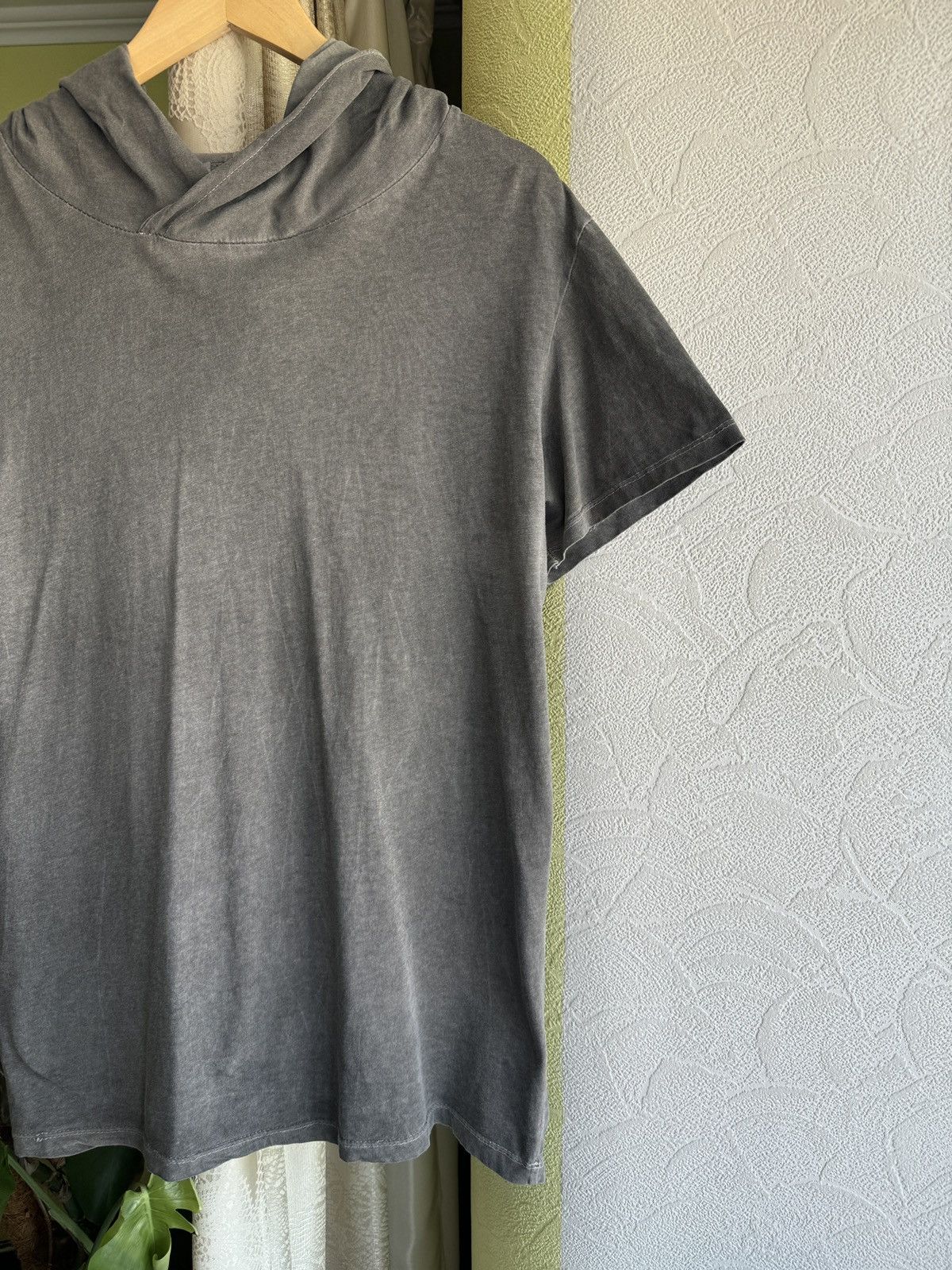 Vintage Vintage Stonewash Grey Hooded T-Shirt Avantgarde Owens Style Size US M / EU 48-50 / 2 - 5 Thumbnail