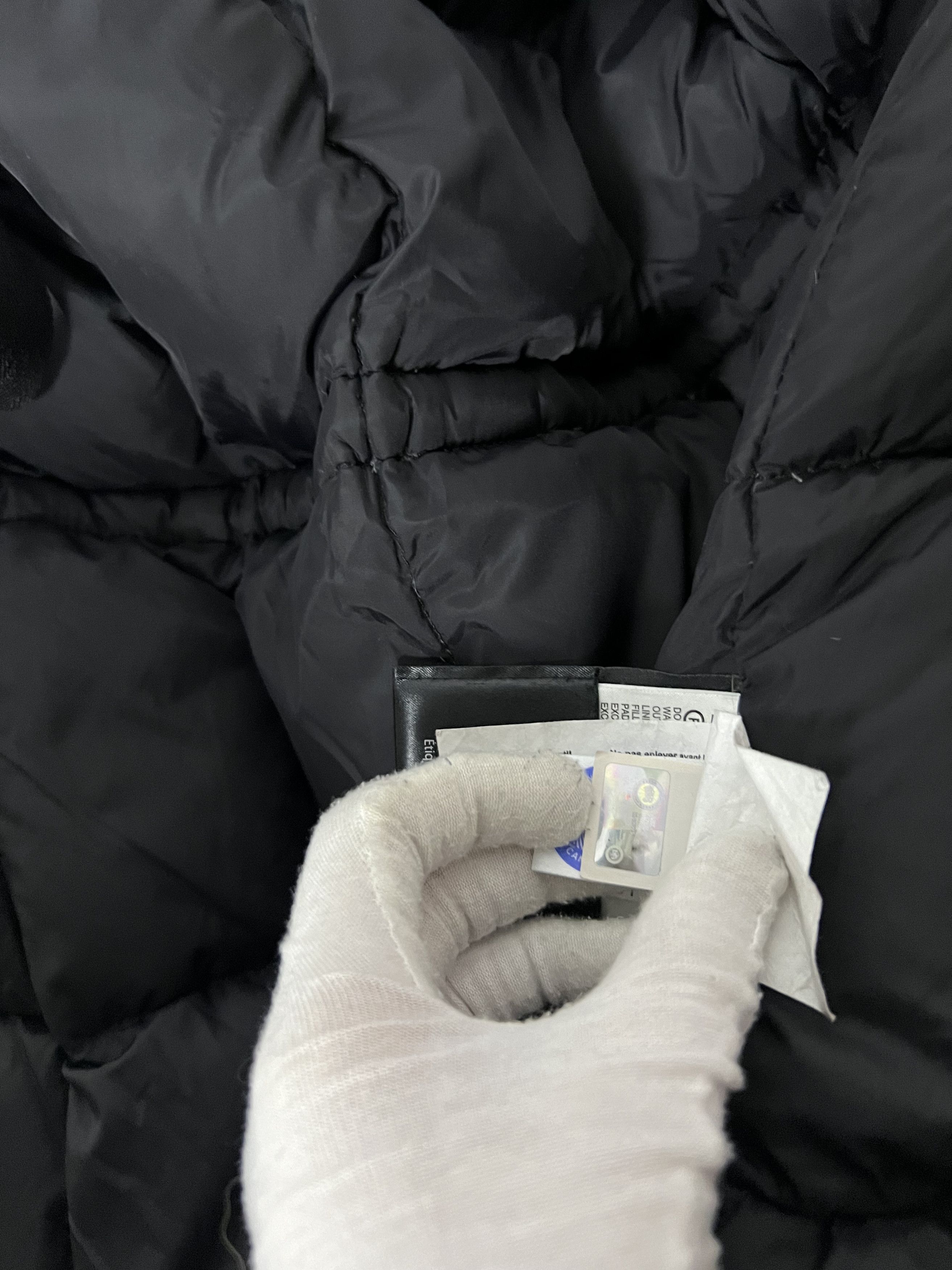 Canada Goose canada goose puffer bomber size S luxury Size S / US 4 / IT 40 - 9 Thumbnail