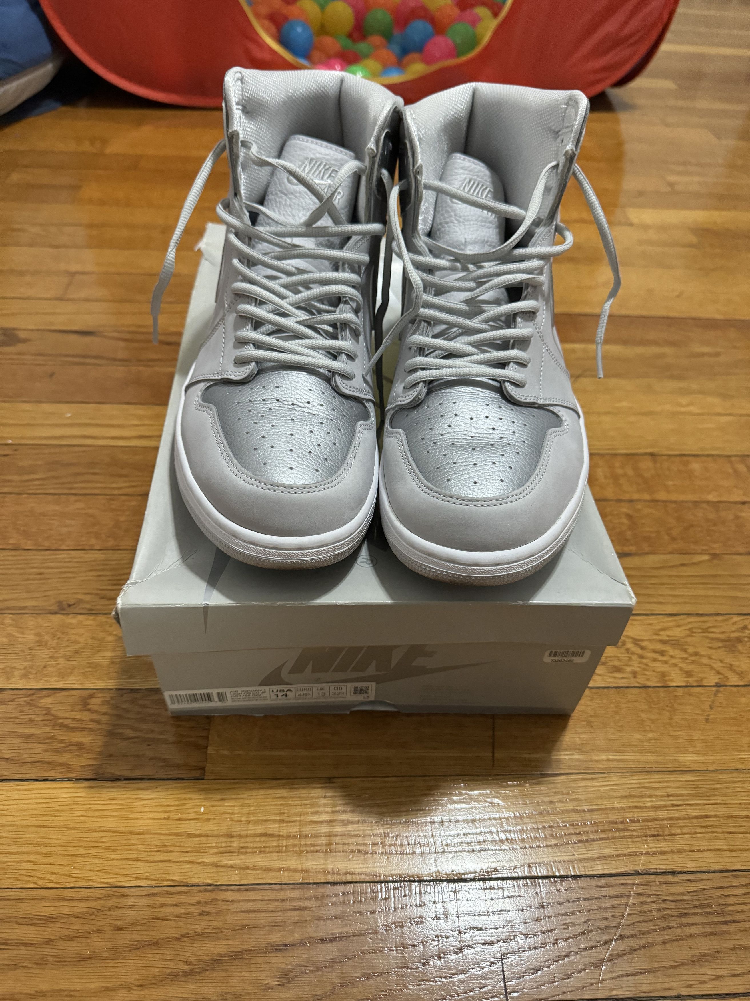 Jordan Brand Jordan 1 Anniversary Silver Tokyo CO.JP Size US 14 / EU 47 - 4 Thumbnail