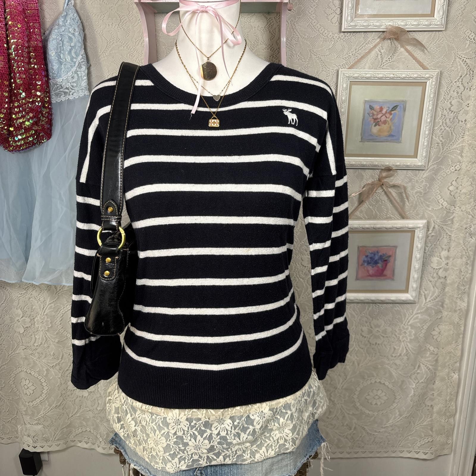 Abercrombie & Fitch y2k Abercrombie Navy striped fitted sweater Size M / US 6-8 / IT 42-44 - 2 Thumbnail