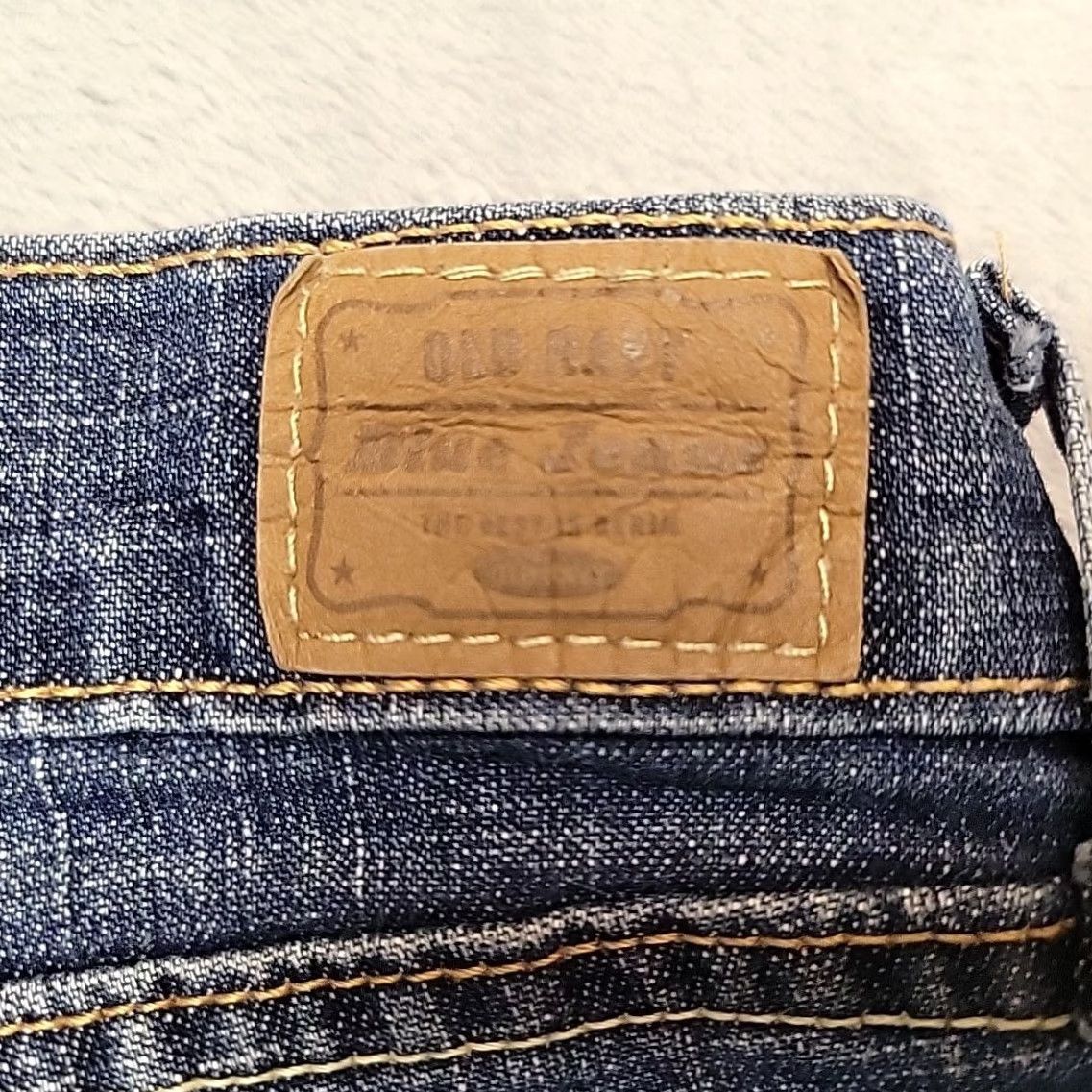 Old Navy VTG Old Navy Jeans Women Size 4 Blue Faded Denim Ultra Low Rise Flared Y2K Retro Jeans Women 4 Blue Faded Denim Ultra Low Rise Flared Y2K Retro Size 27" / US 4 / IT 40 - 7 Thumbnail