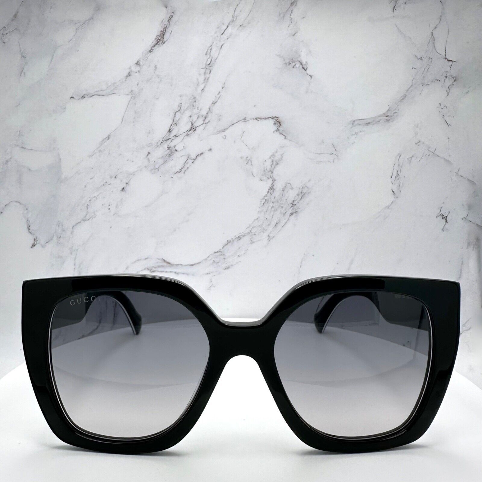 Gucci New Gucci Sunglasses Black White Gold Interlocking GG Size ONE SIZE - 2 Thumbnail