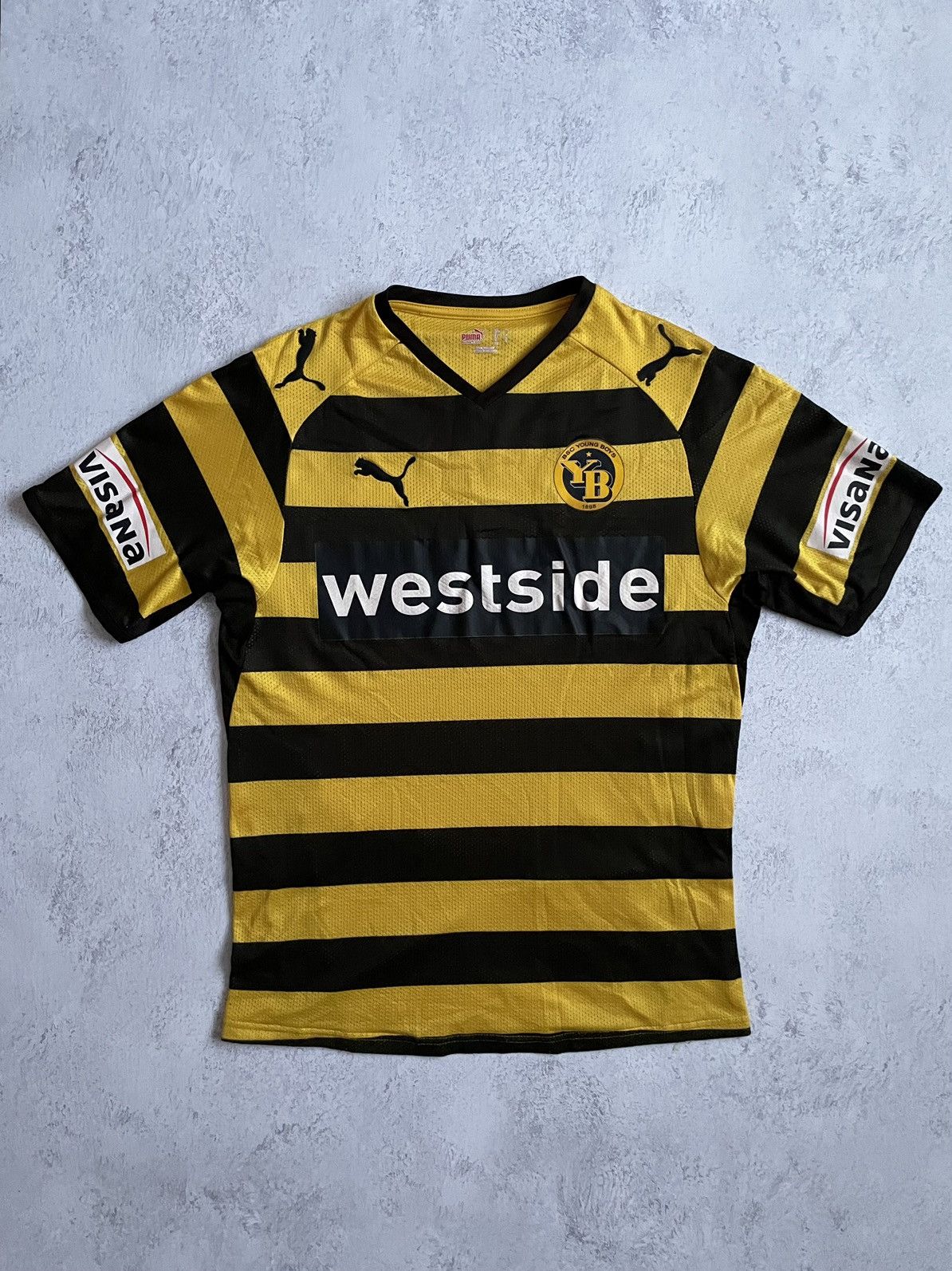 Puma Puma Young Boys 2010/2011 Home Soccer Jersey Kit Size US S / EU 44-46 / 1 - 1 Thumbnail